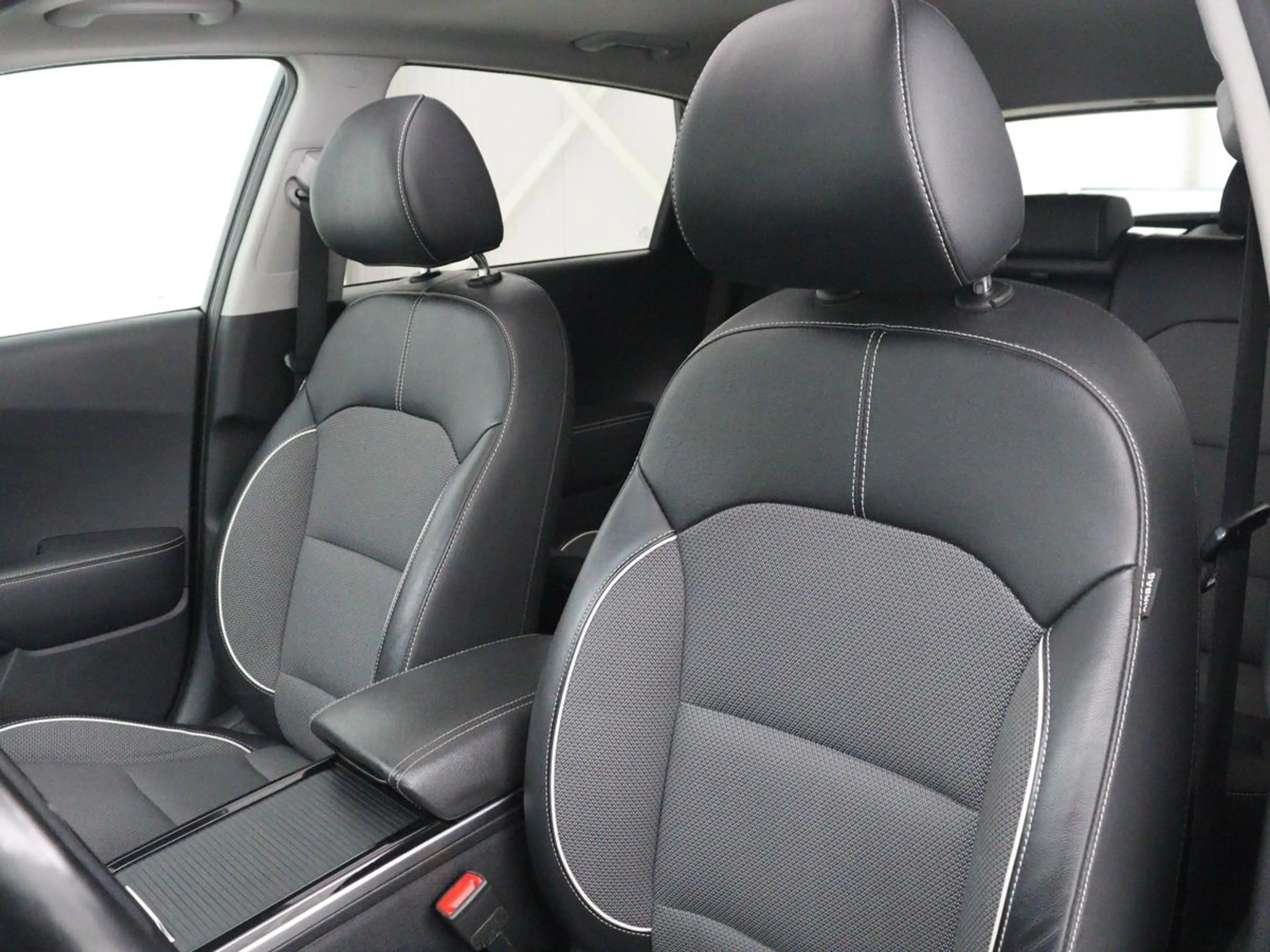 Kia e-Niro DynamicPlusLine 64 kWh | SOH 95,3% | Panoramadak | — photo 6