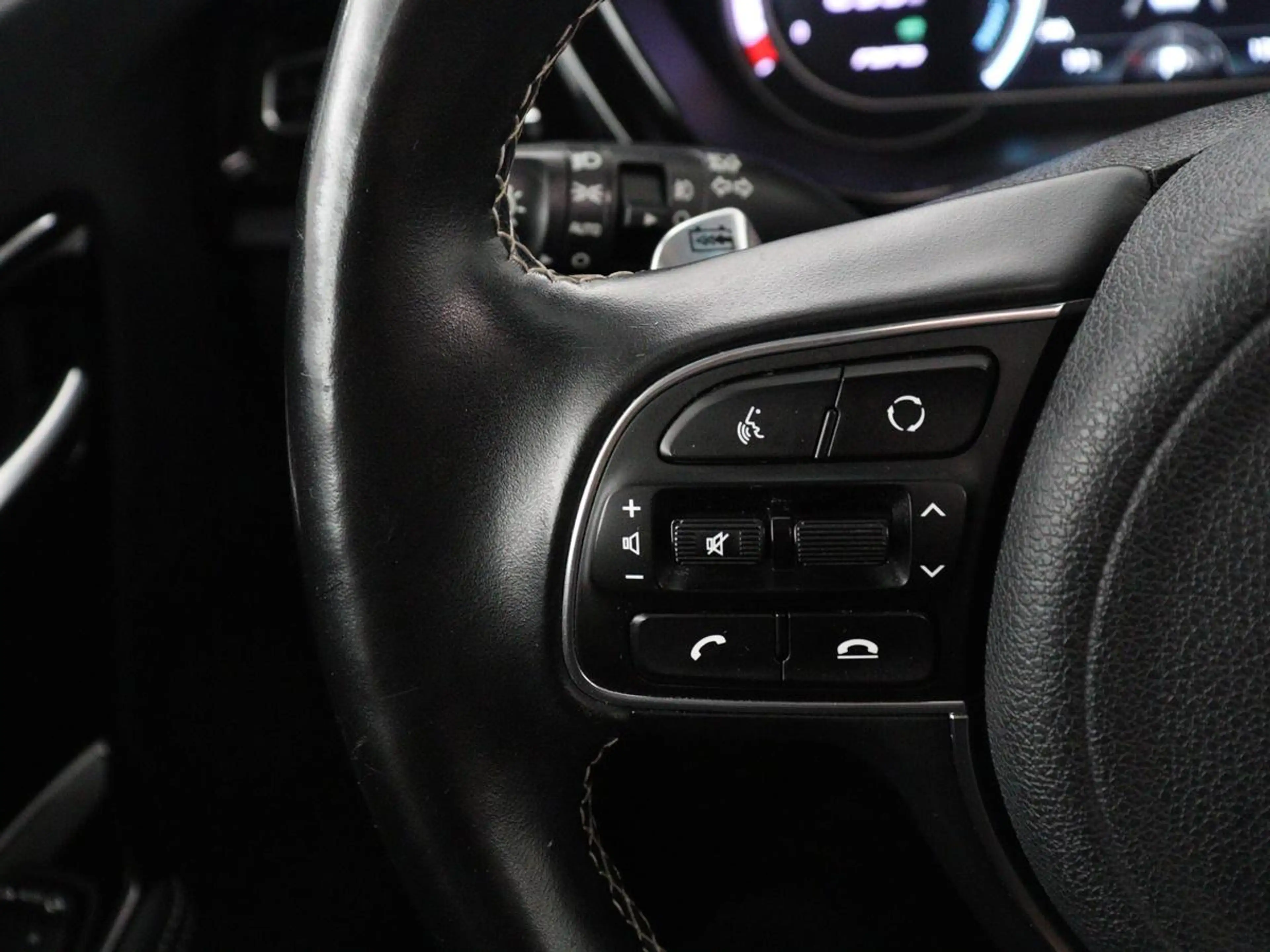 Kia e-Niro DynamicPlusLine 64 kWh | SOH 95,3% | Panoramadak | — photo 18