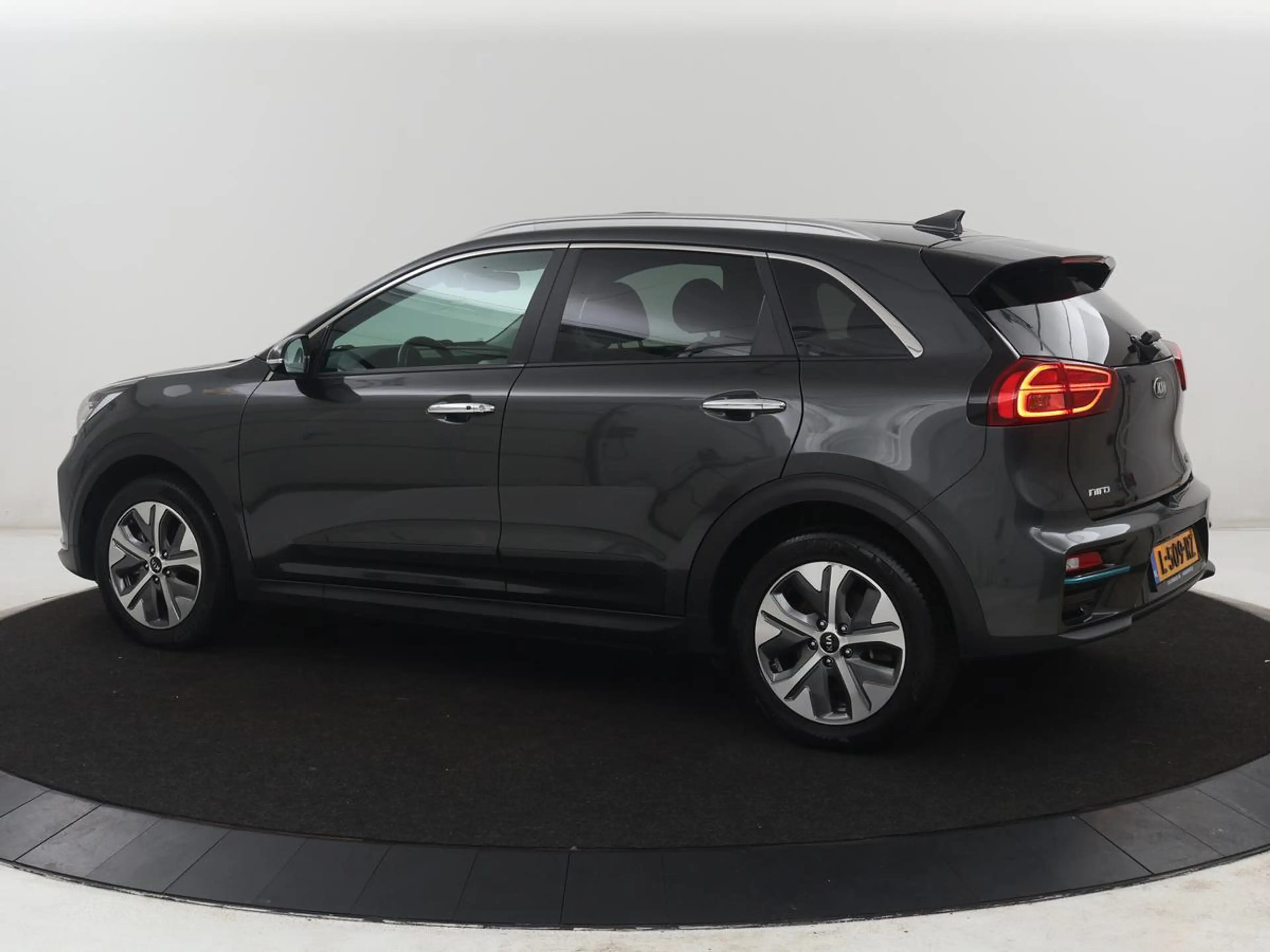 Kia e-Niro DynamicPlusLine 64 kWh | SOH 95,3% | Panoramadak | — photo 2