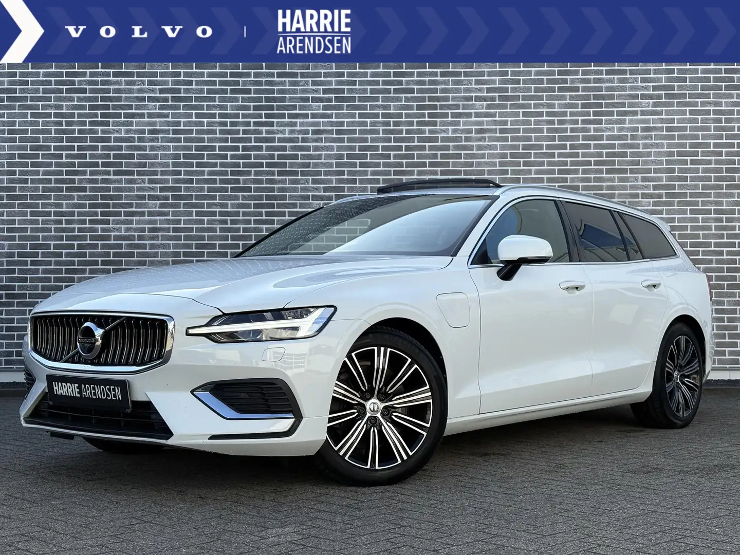 Volvo V60 2.0 T6 Recharge AWD Inscription | Adaptieve Cruise Blanc - 1