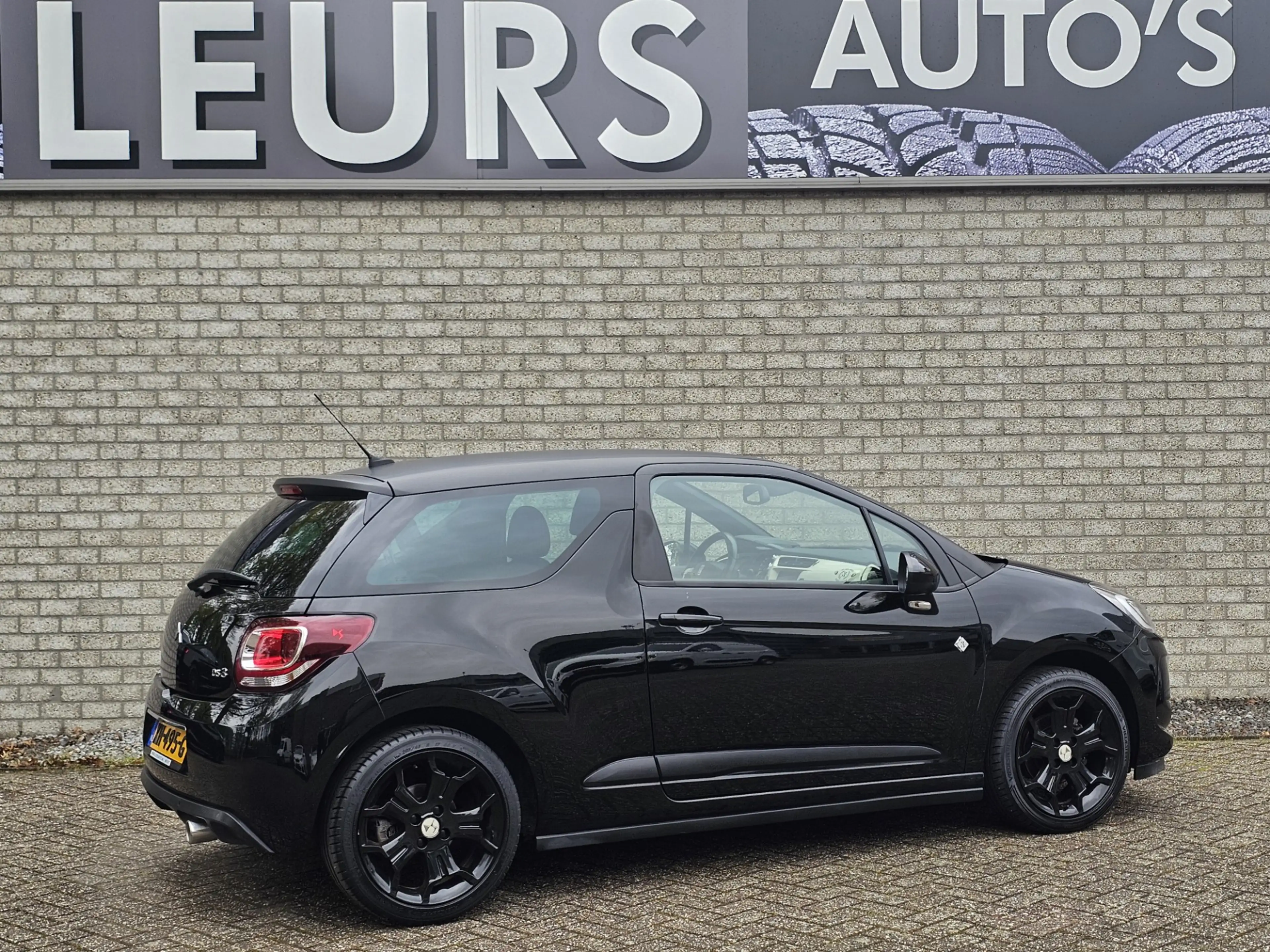 DS Automobiles DS 3 1.2 PureTech Café Racer Leer/Camera — photo 4