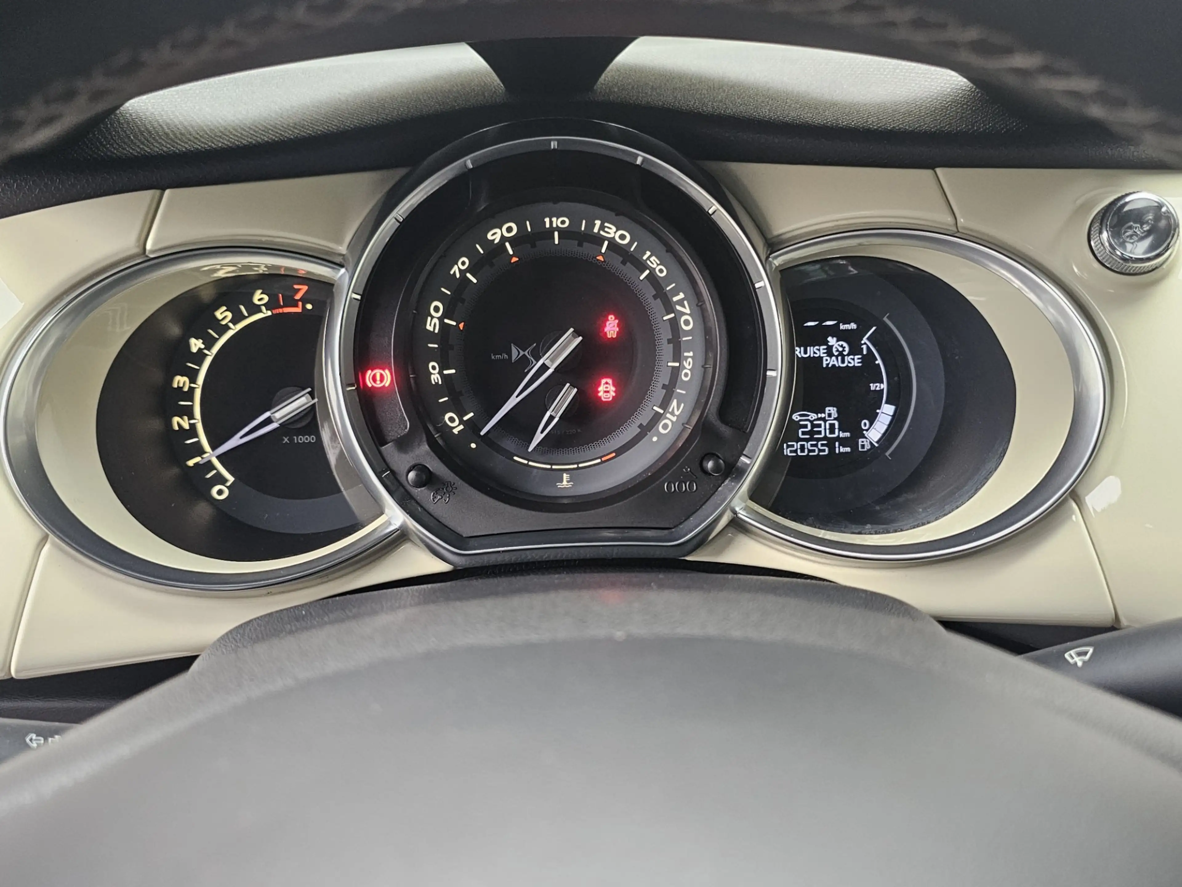 DS Automobiles DS 3 1.2 PureTech Café Racer Leer/Camera — photo 15