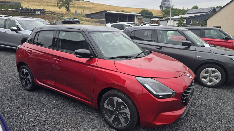Suzuki Swift Swift 1.2 Dualjet Hybrid MT Comfort+ — photo 2