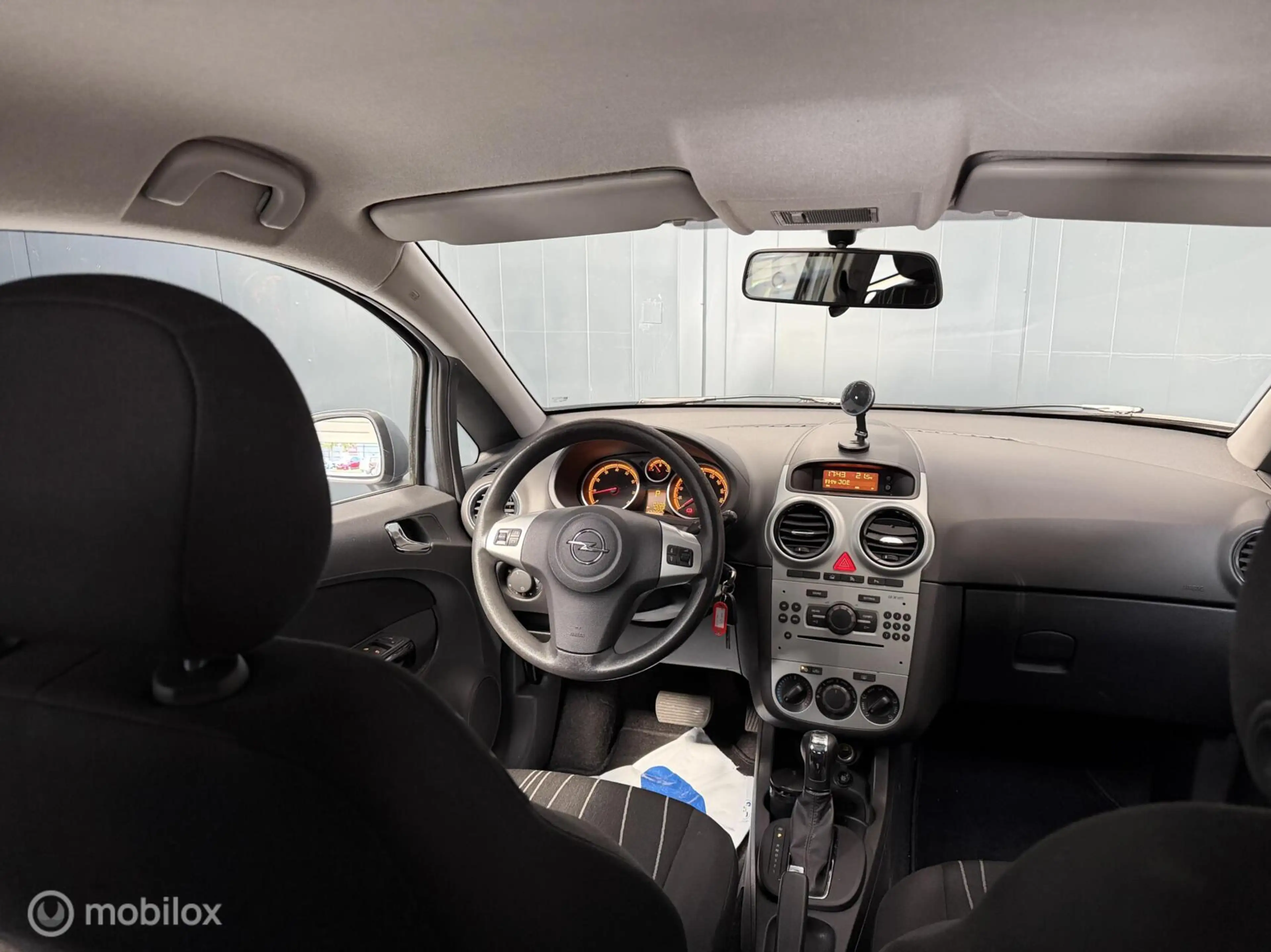 Opel Corsa 1.4-16V Cosmo| Vol Automaat | NAP | Cruise |Airco — photo 25