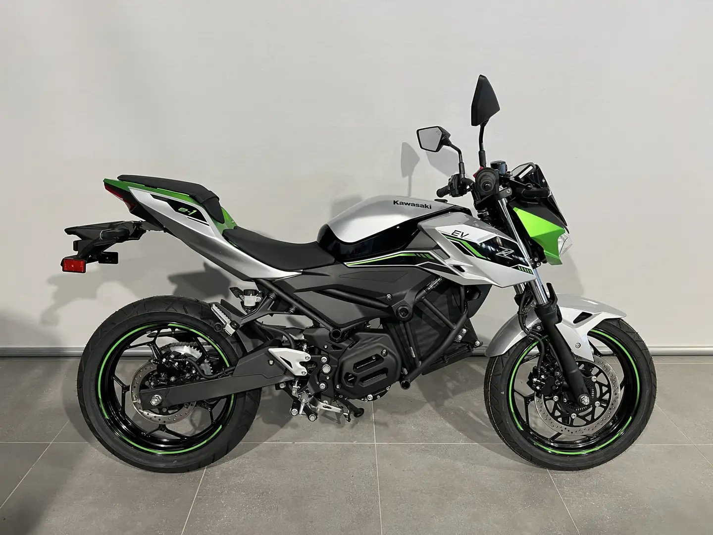 Kawasaki Z 1 e-1 Zielony - 1