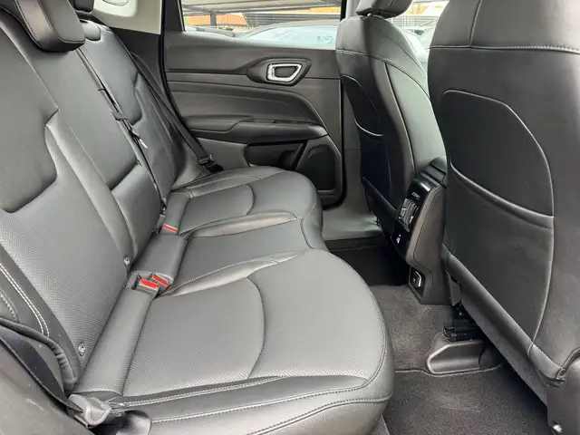 Jeep Compass view 15