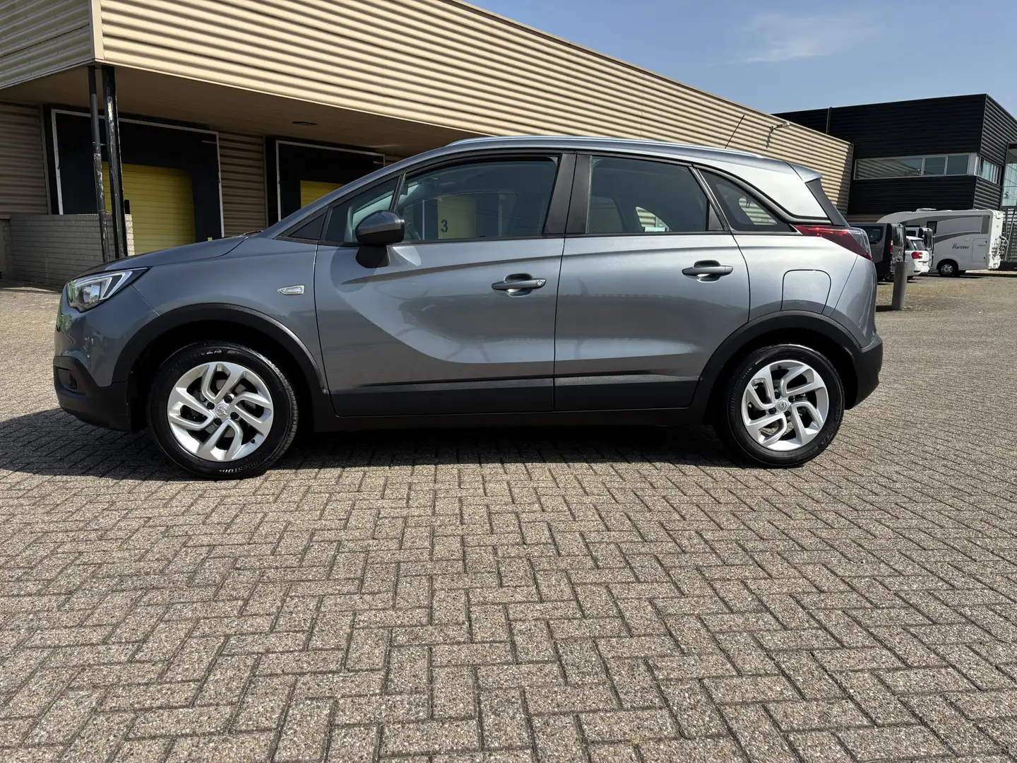 Opel Crossland X 1.2 Innovation [ fm navi,ecc,lmv,apple cp ] Gris - 2