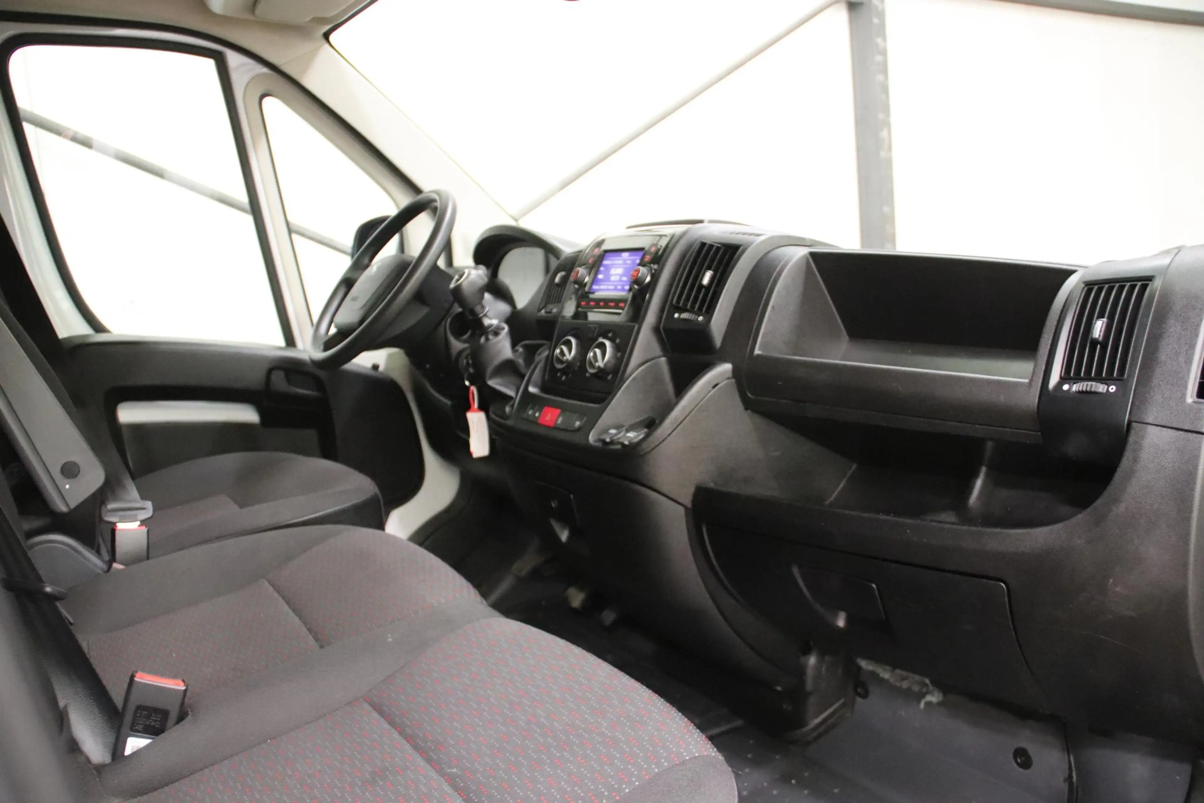 Peugeot Boxer 435 2.2 BlueHDi L4H2 AIRCO ACHTERUITRIJCAMERA — photo 10