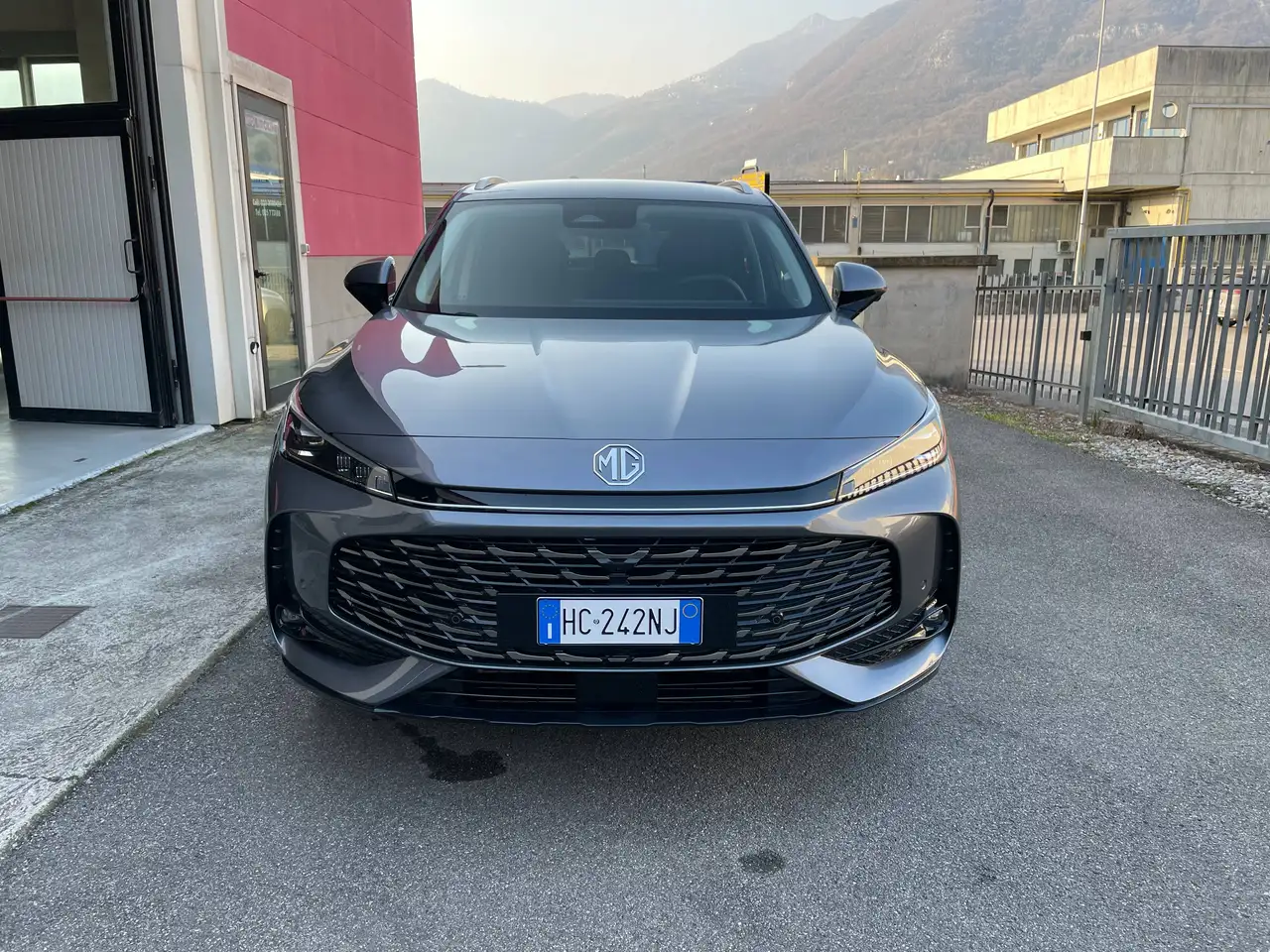 MG HS 2026