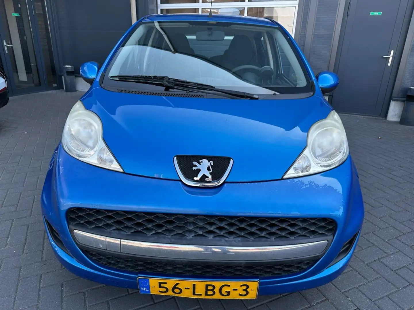 Peugeot 107 1.0 met airco, elektrische ramen, 5drs Blauw - 2