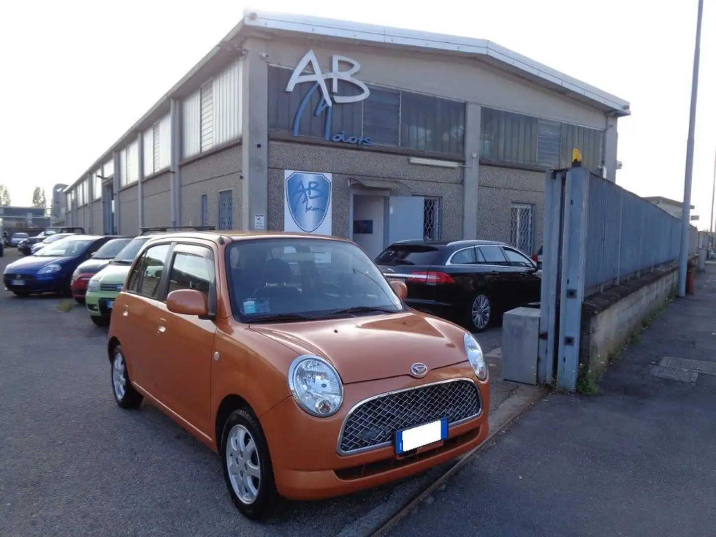 Daihatsu Trevis 1.0 aut. *OK NEOPATENTATI* *FINANZIABILE* Orange - 1