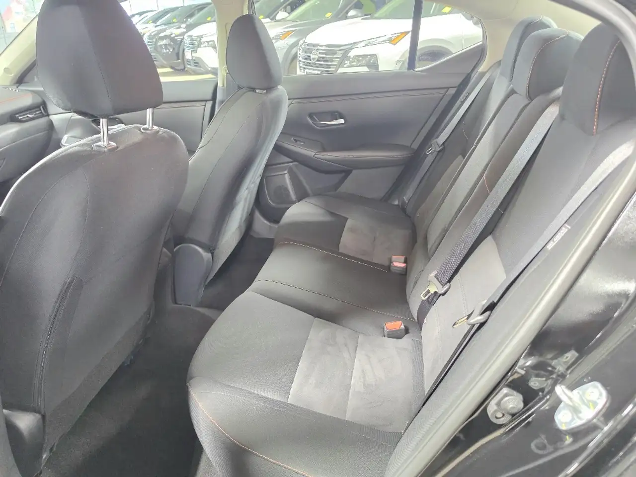Nissan Sentra снимка Nissan Sentra