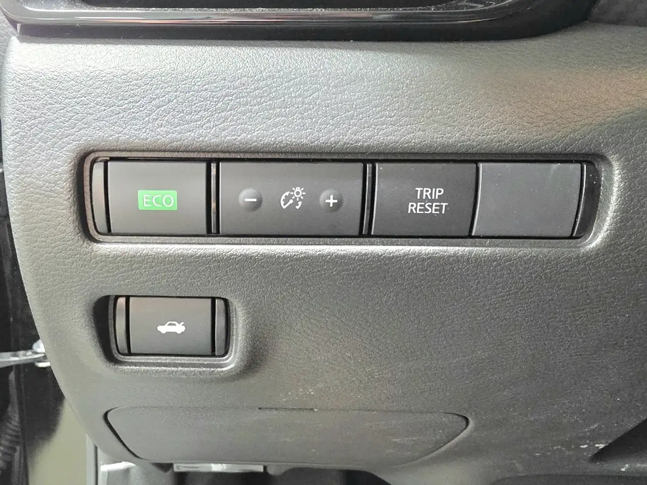 Nissan Sentra снимка Nissan Sentra
