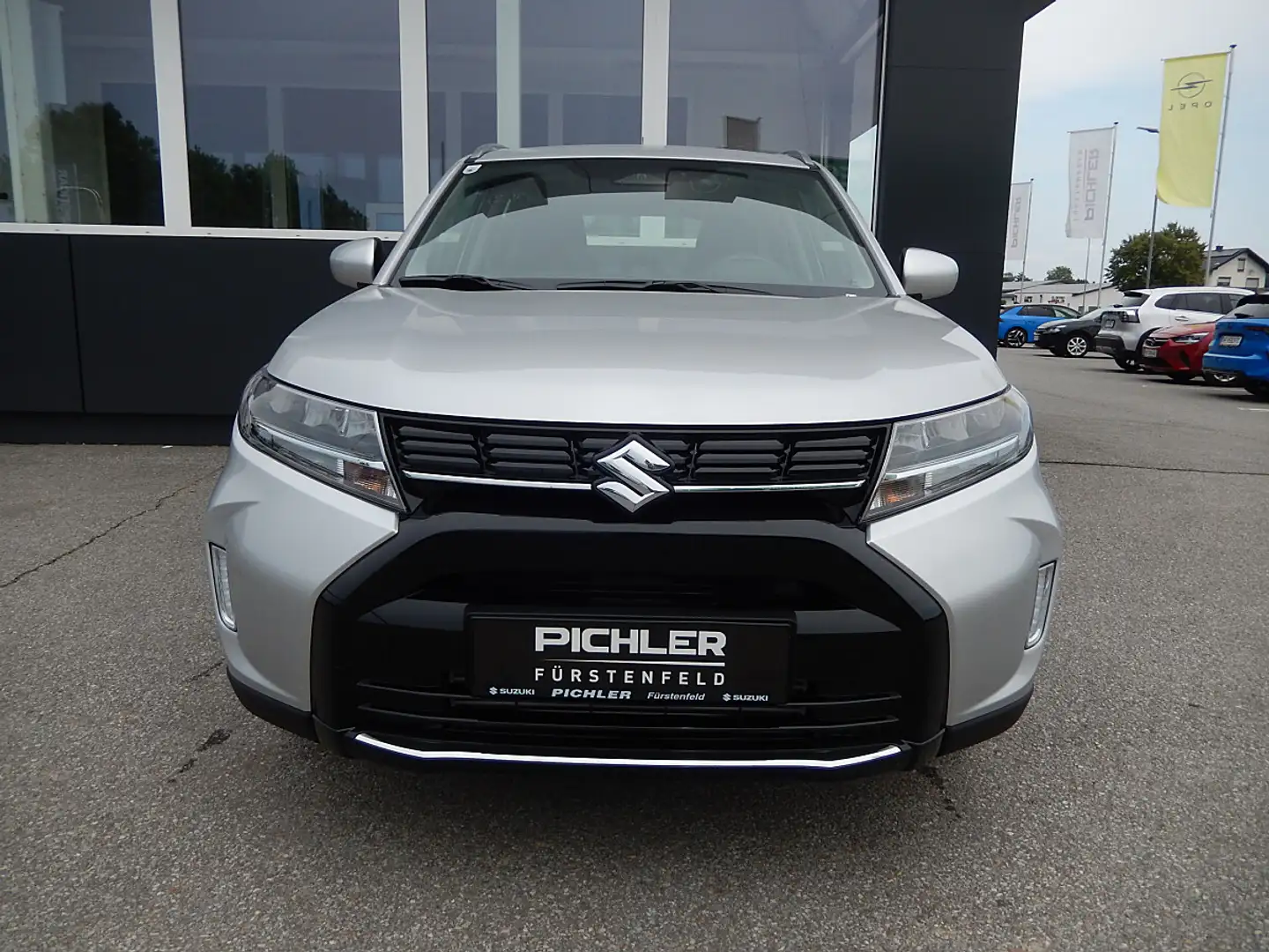 Suzuki Vitara 1,4 Hybrid clear Silber - 2