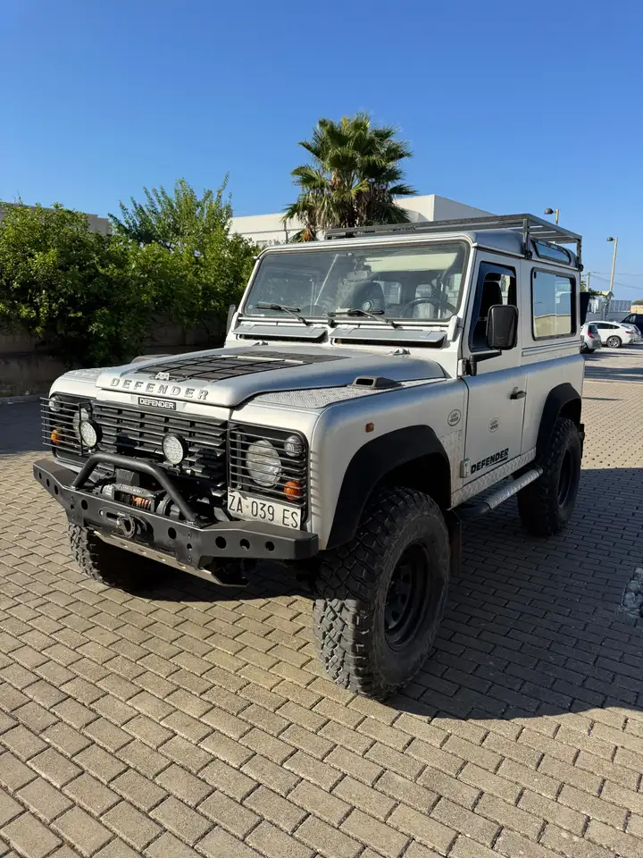 Land Rover Defender 90 2.5 td 300, foto 1