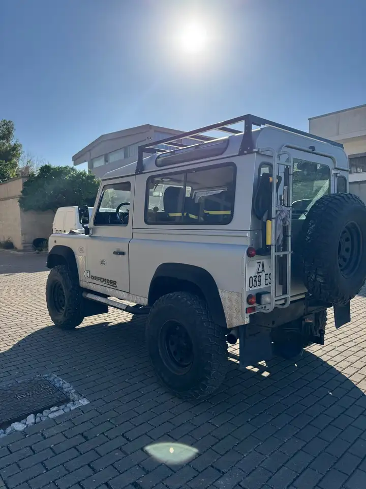 Land Rover Defender 90 2.5 td 300, foto 4