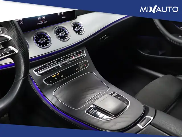 Mercedes-Benz E-Class view 13