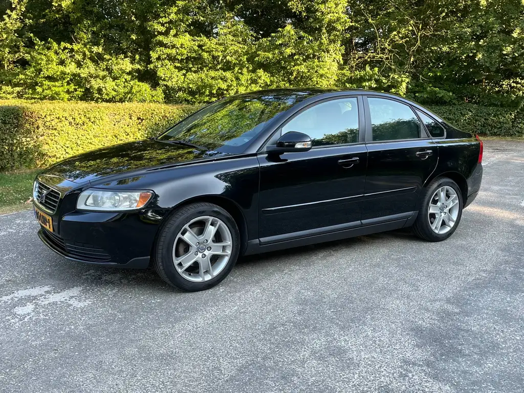 Volvo S40 2010 из Европы — купить под ключ