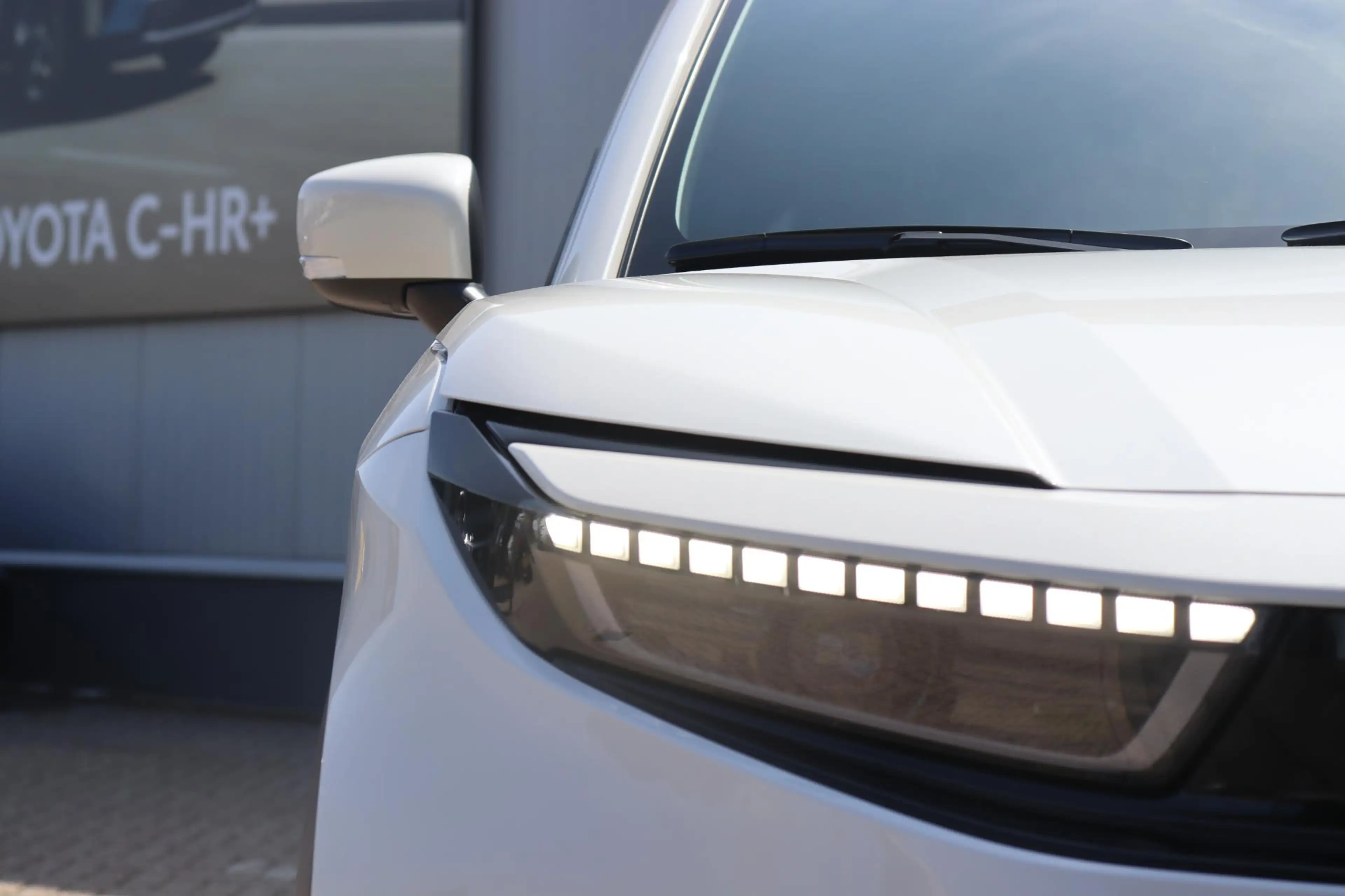 Toyota Urban Cruiser Dynamic 61 kWh , Nieuw en snel leverbaar (juni 202 — photo 14