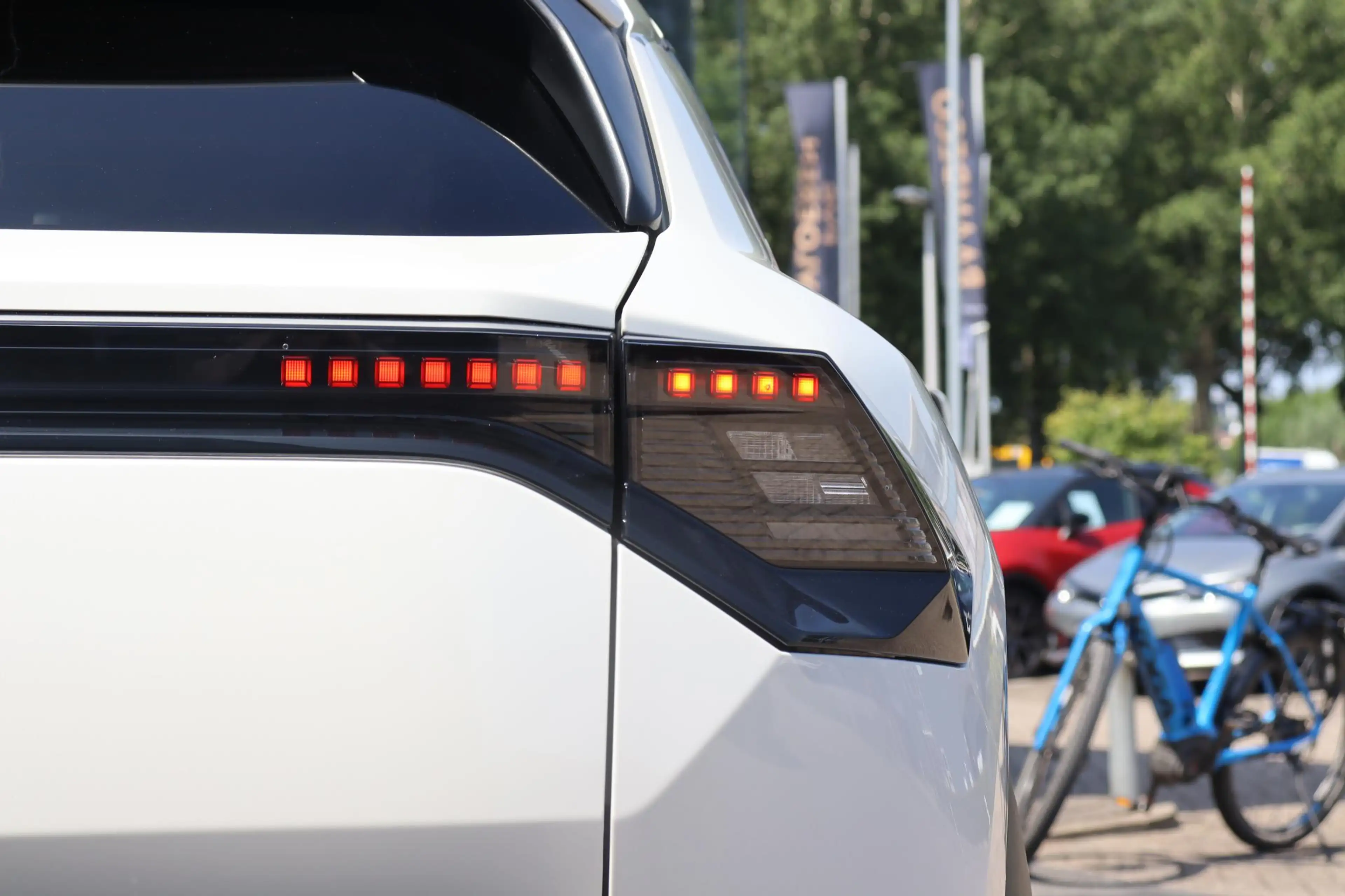Toyota Urban Cruiser Dynamic 61 kWh , Nieuw en snel leverbaar (juni 202 — photo 13