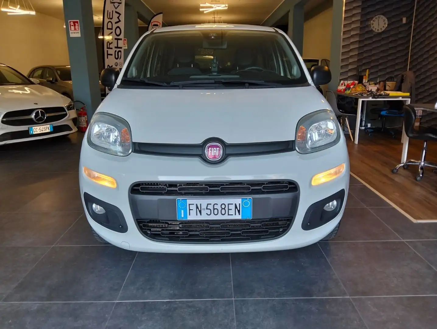 Fiat Panda 0.9 t.air t. natural power Easy 80cv Bianco - 2