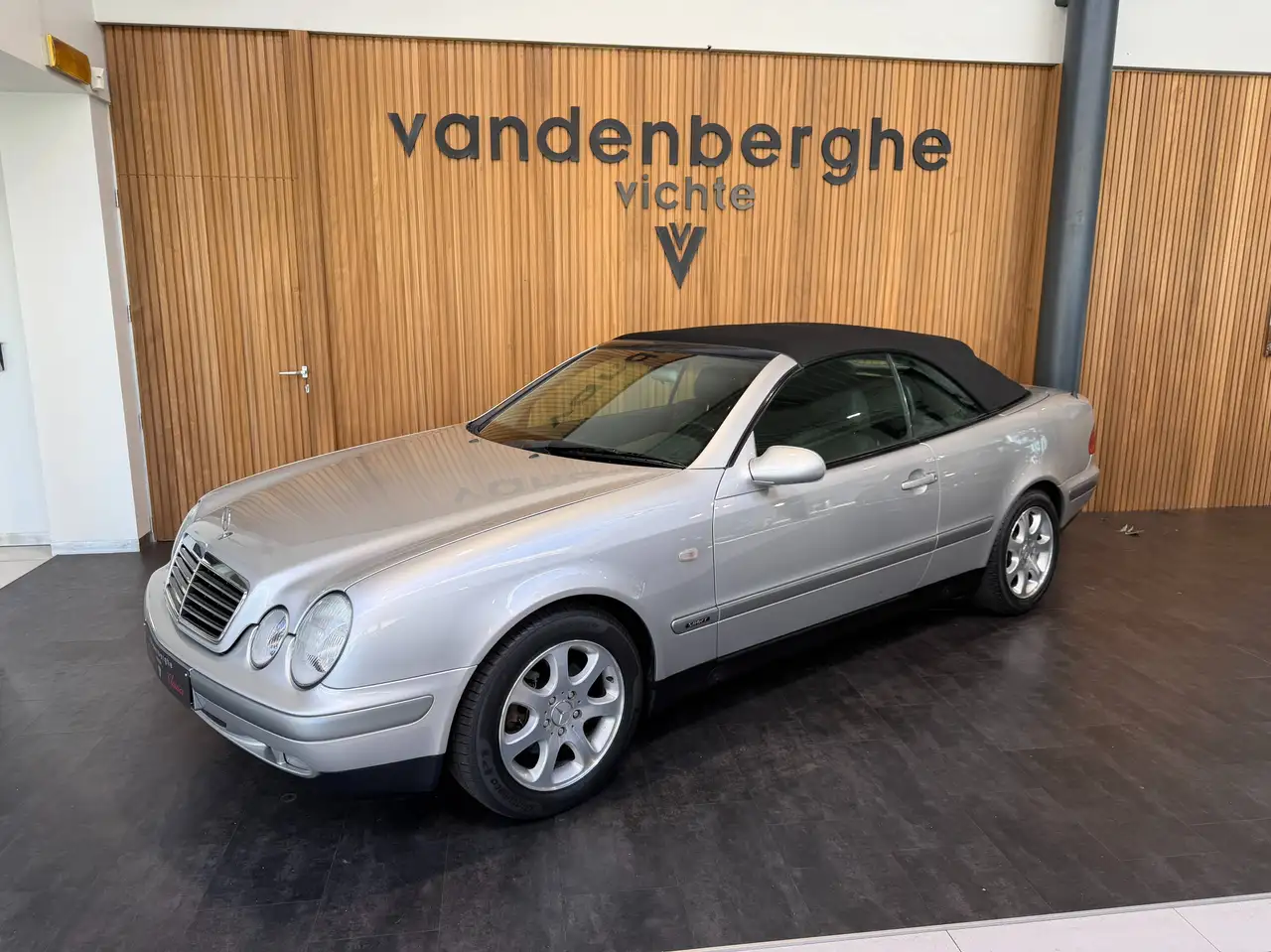 Mercedes-Benz CLK 200 Sport, foto 2