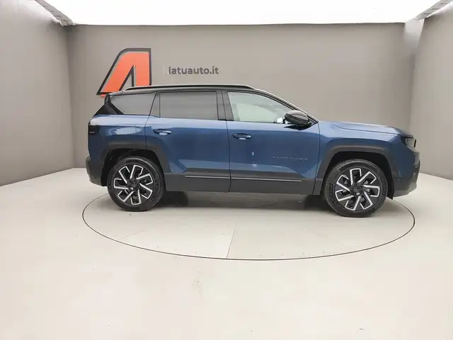 Jeep Compass view 4