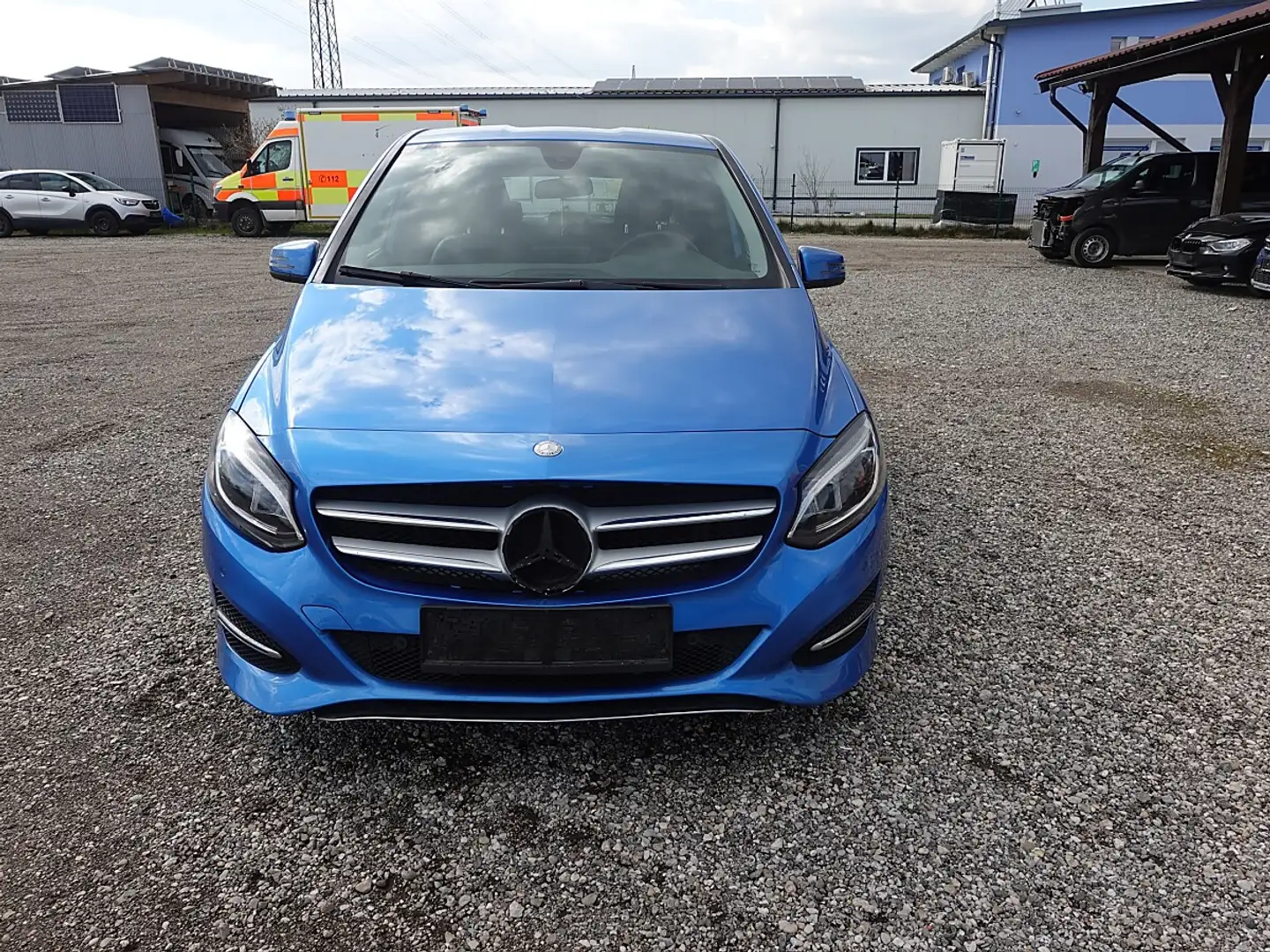 Mercedes-Benz B 180 d Blau - 1