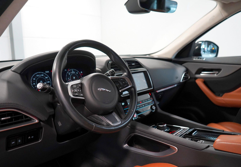 Jaguar F-Pace 20d Portfolio AWD *ACC*360°-KAMERA* — photo 11