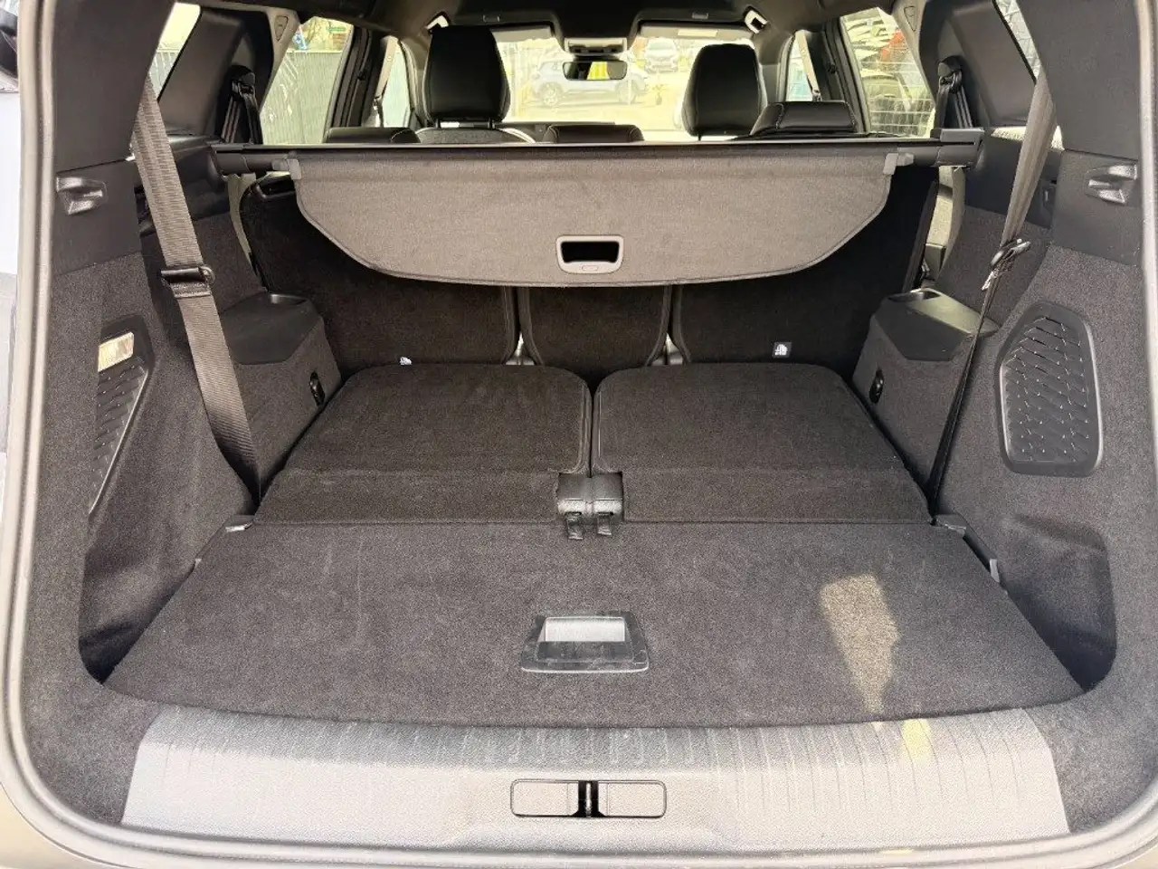 Peugeot 5008 Hybrid 145 e-DCS6 Allure 7P 14