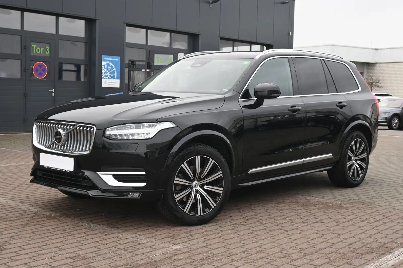 Volvo XC90 Ultimate Bright AWD *HUD*AHK*B&W*MASS*PANO* Schwarz - 1