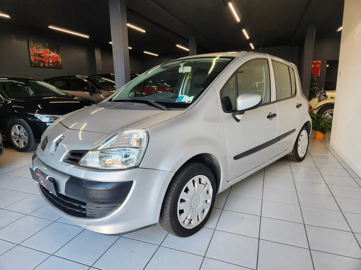 Renault Modus 1.2 16v Expression Neopatentati Distribuzione Zilver - 2