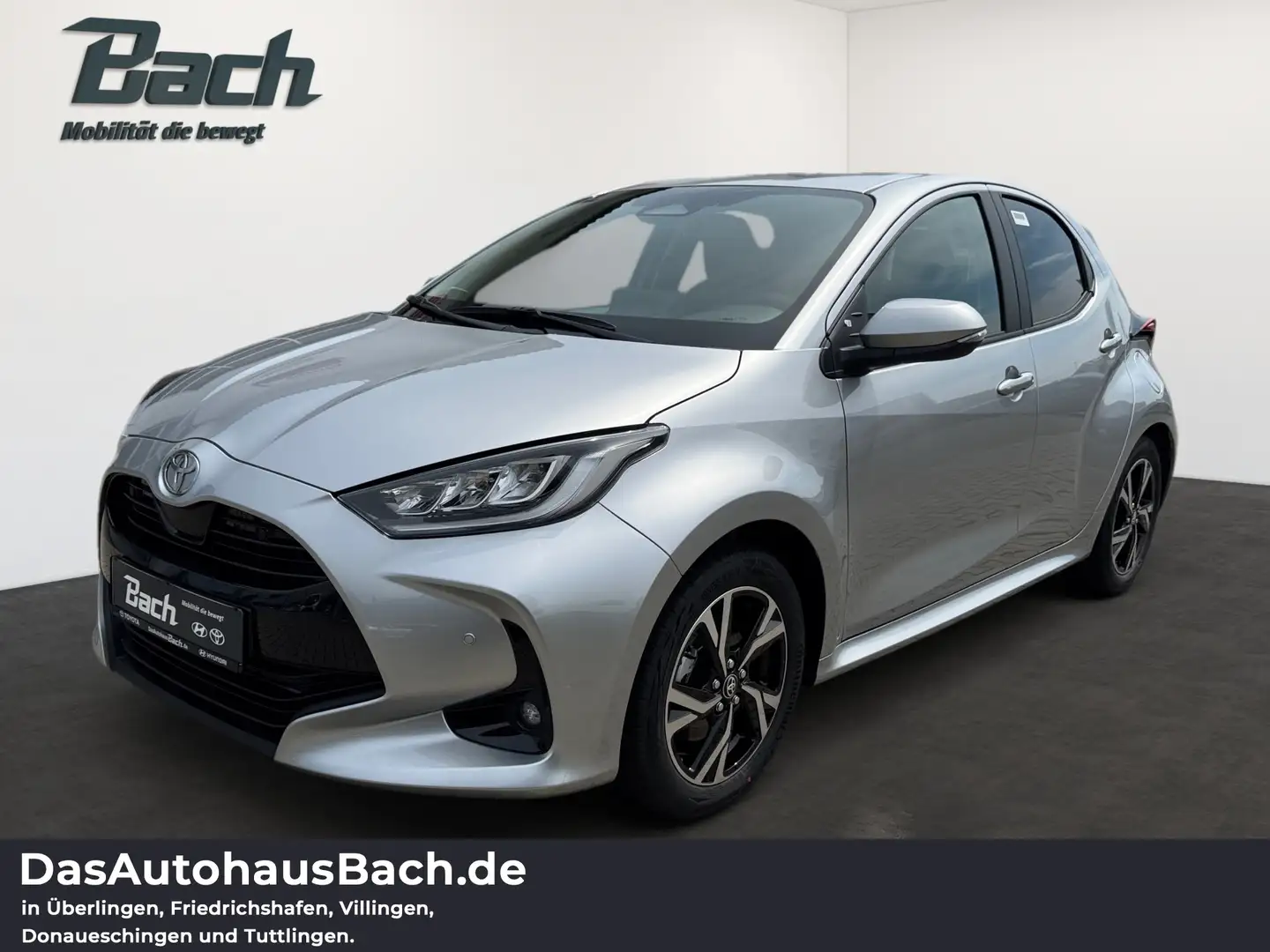 Toyota Yaris 1,5 Hybrid Teamplayer Comfort + Safety ACC Silber - 1