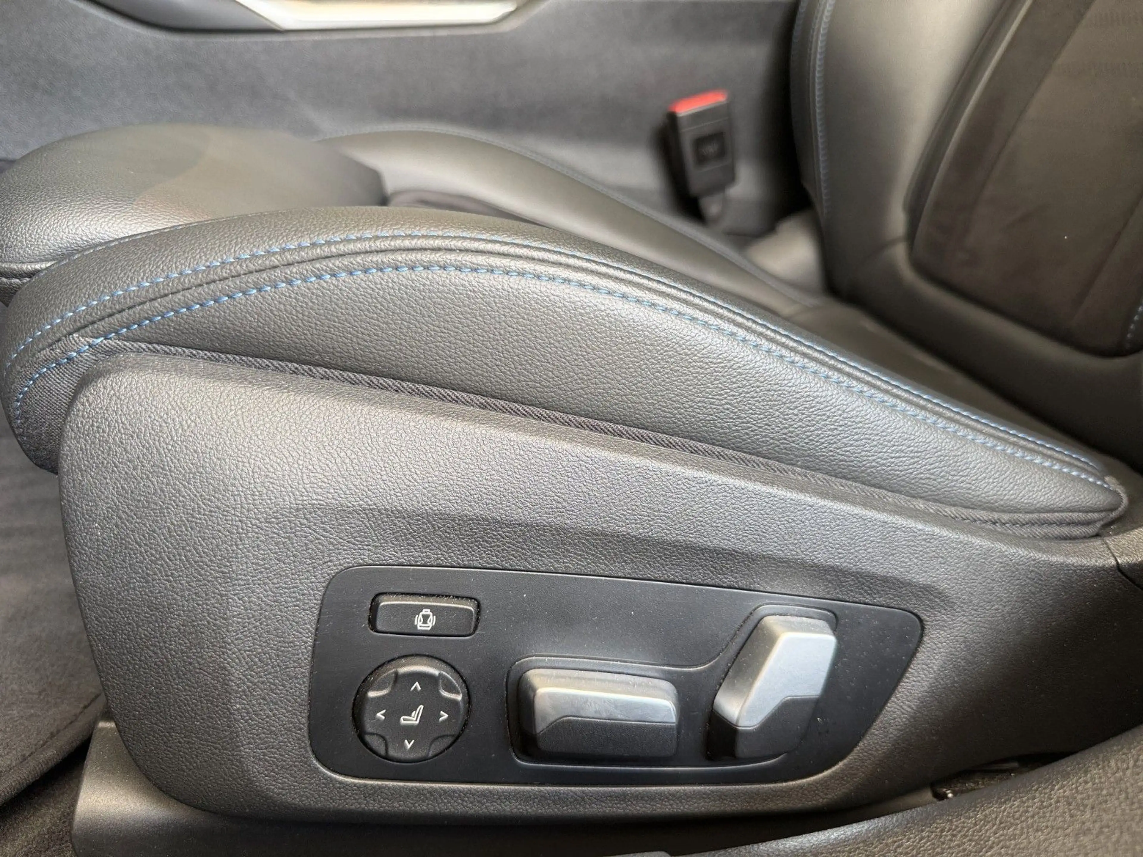 BMW 340 xDrive Touring*Panorama*Garantie — photo 19