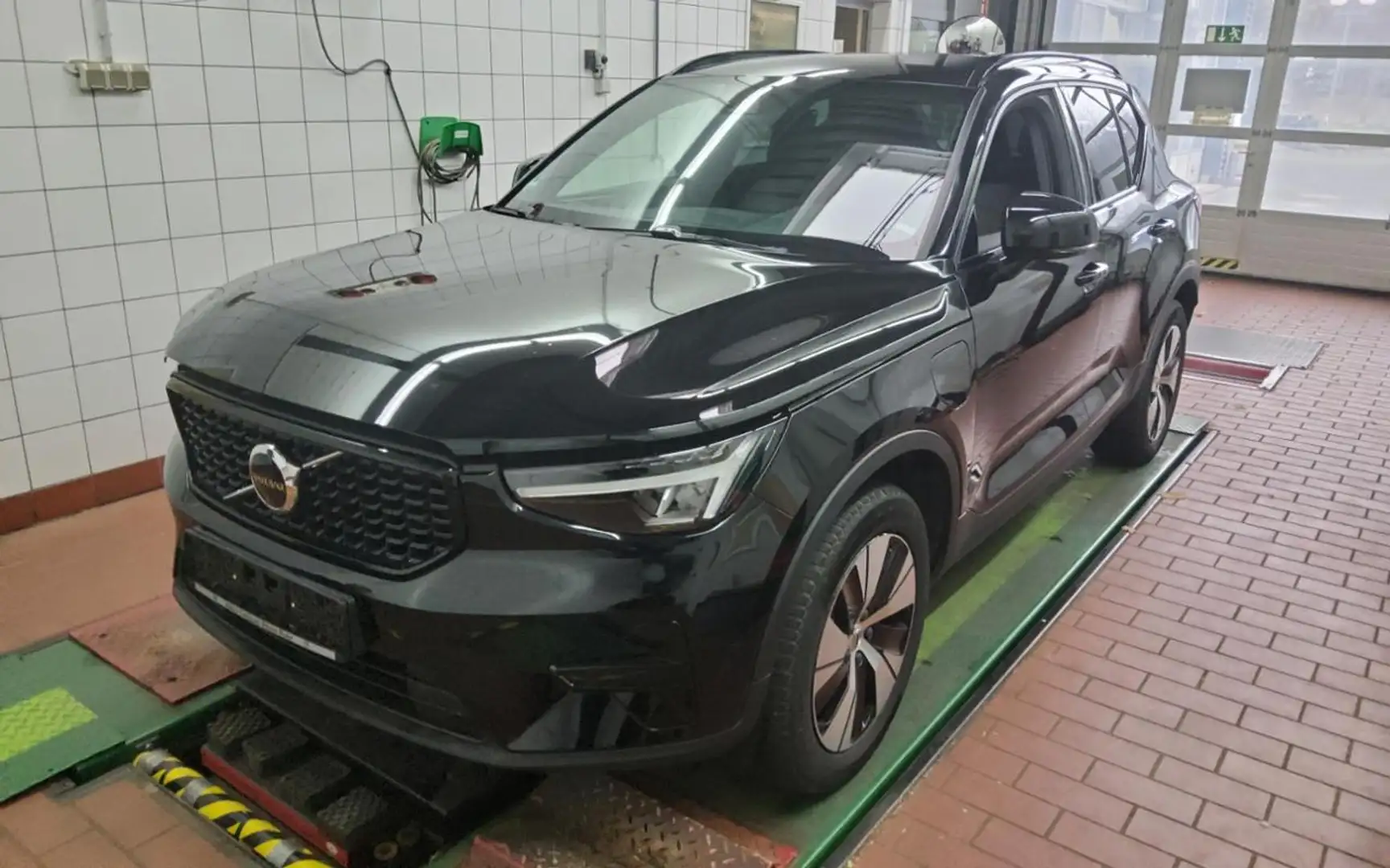 Volvo XC40 T4 Plus Dark+WINTERPAK+STNDHZ+MEMORY+RFK+ Gris - 2