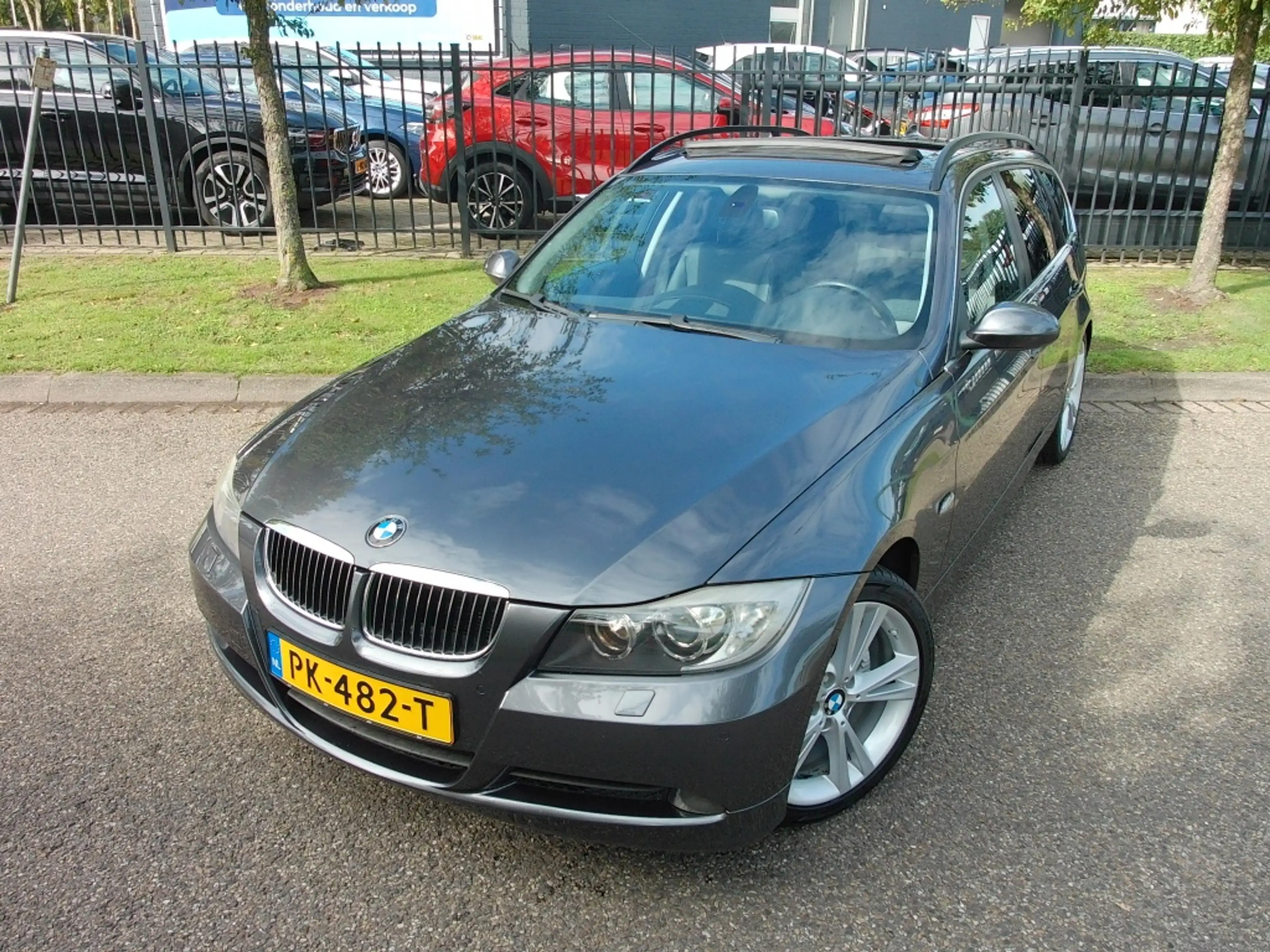 BMW 325 3-Serie (E90) 325i TOURING 160KW AUT High Exe Lede — photo 18