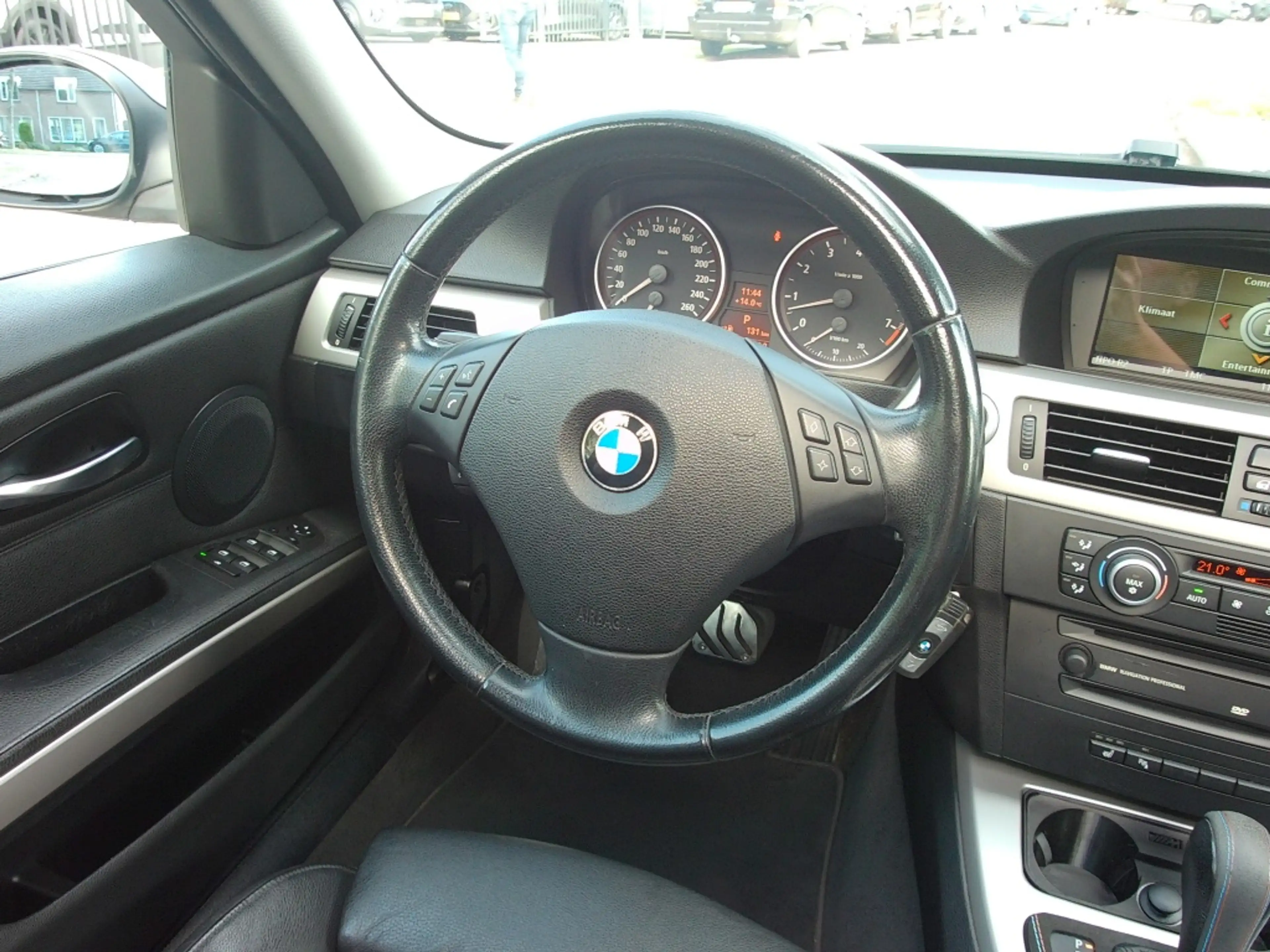 BMW 325 3-Serie (E90) 325i TOURING 160KW AUT High Exe Lede — photo 41