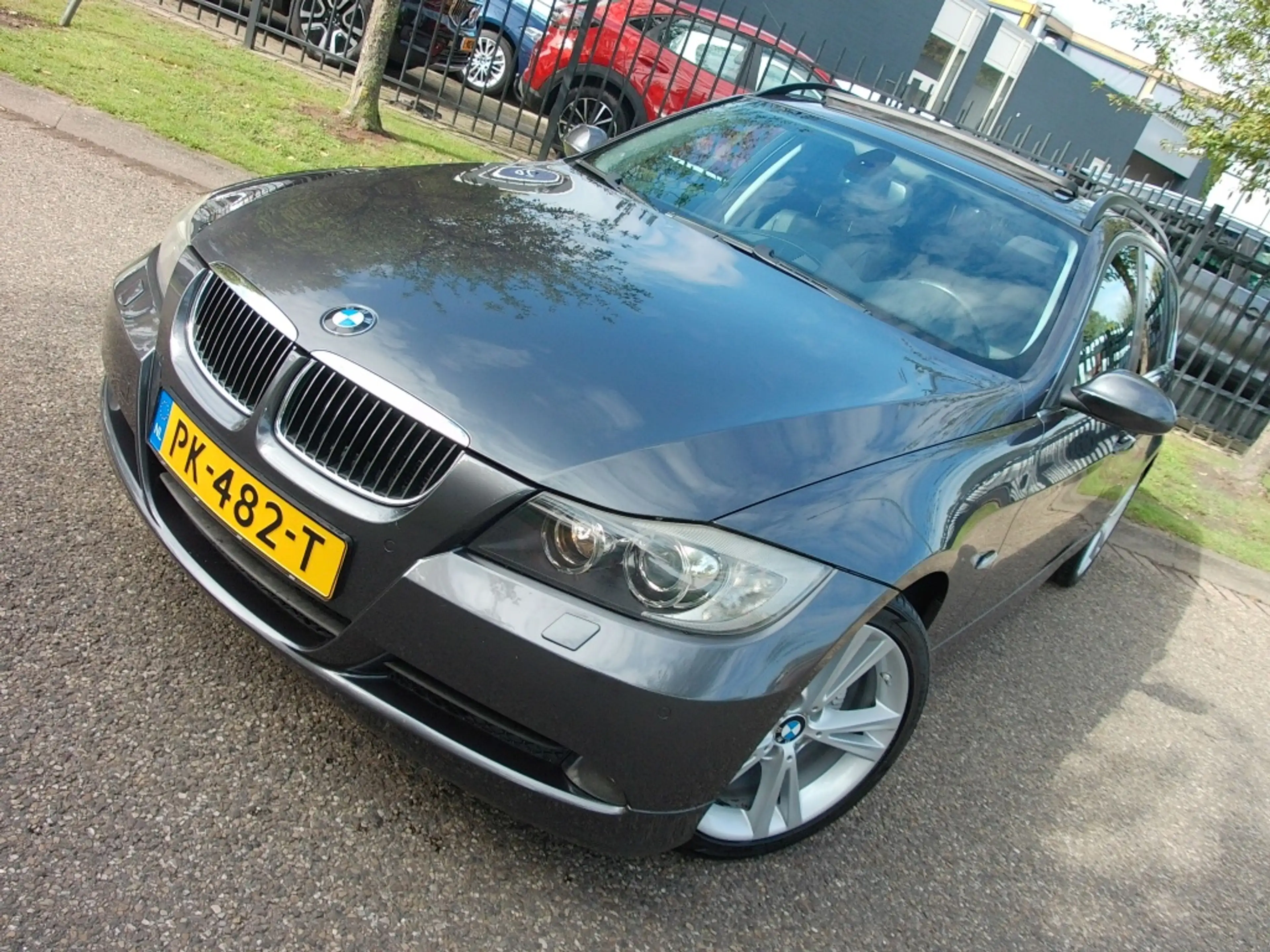 BMW 325 3-Serie (E90) 325i TOURING 160KW AUT High Exe Lede — photo 17