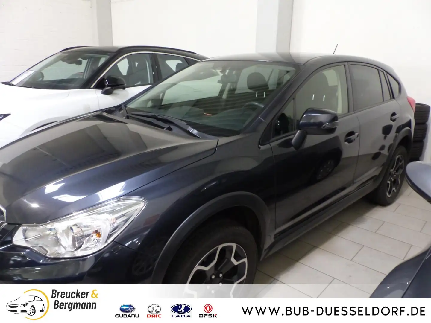 Subaru XV 2.0i Comfort, Allrad, Top Zustand Gris - 2