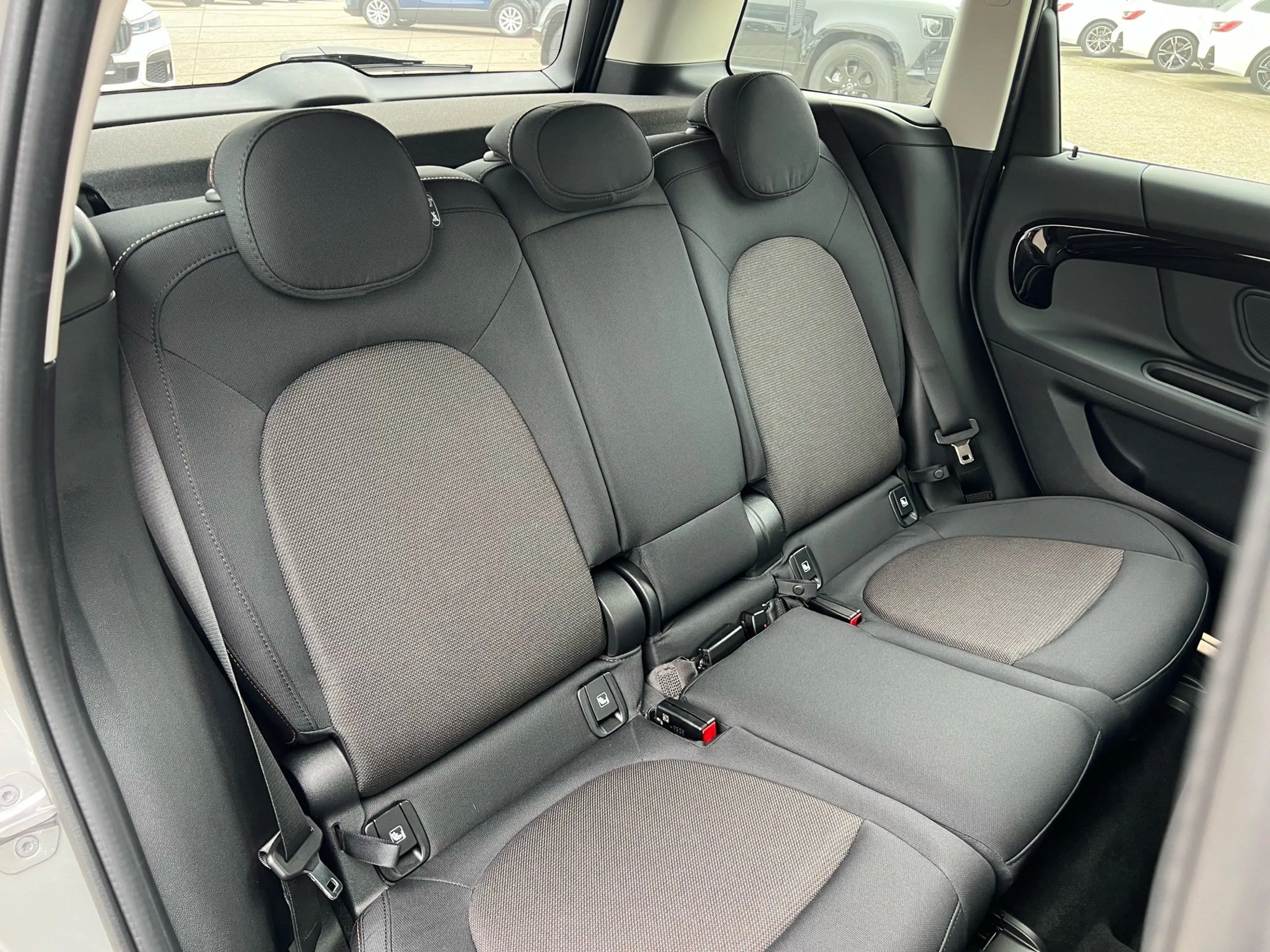 MINI Cooper Countryman DAB RFK Navi Tempomat Shz LED — photo 26