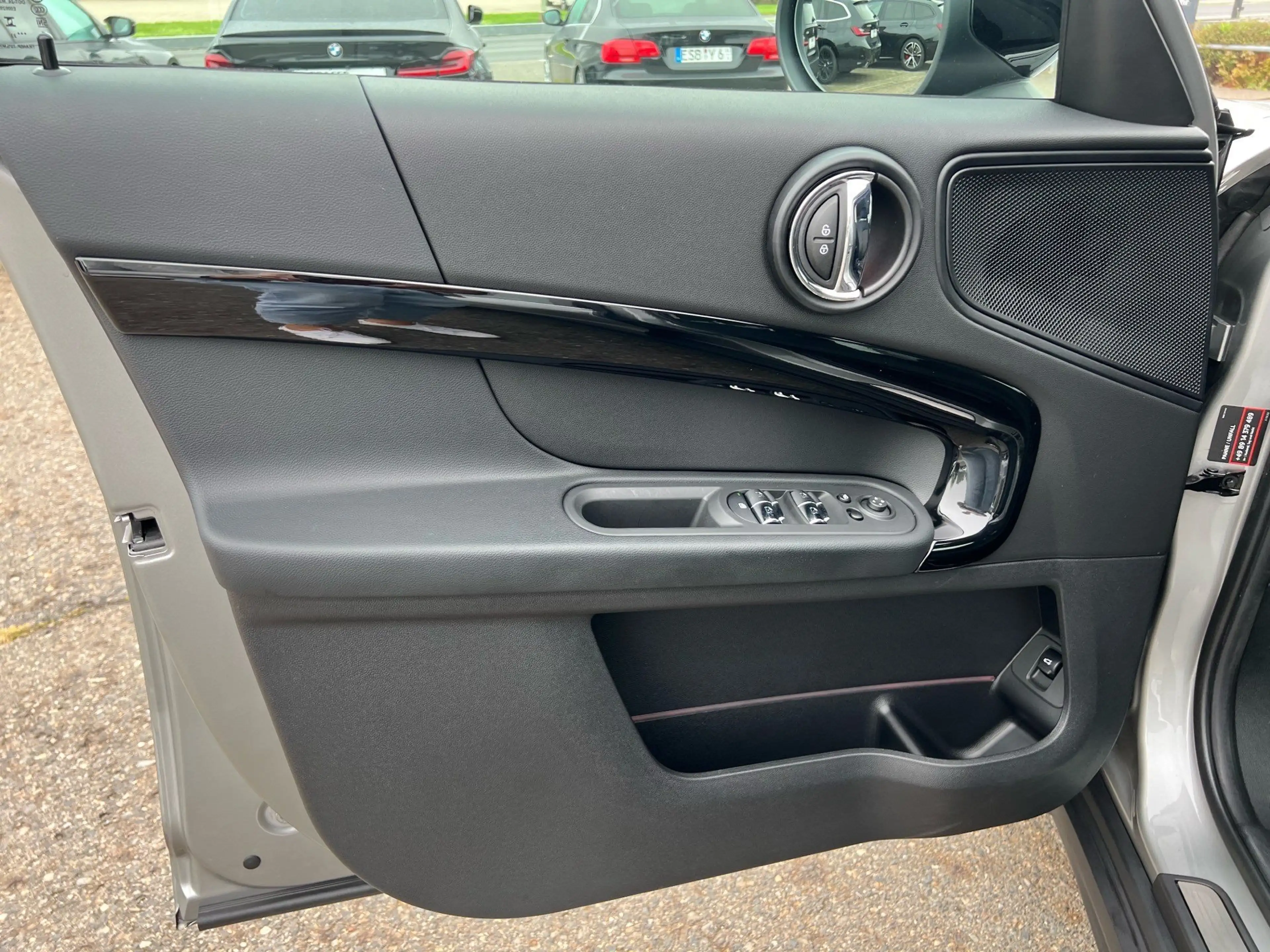 MINI Cooper Countryman DAB RFK Navi Tempomat Shz LED — photo 33