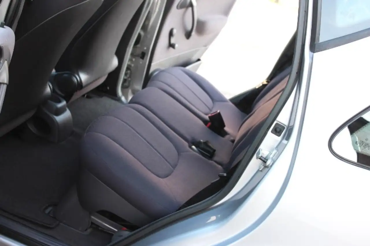 Mercedes-Benz A 160 132.000KM ORIGINALI E CERTIFICATI PENSIONATA UNICA PROPRIETARIA ESTETICA ESEMPLARE CLIMA ABS & ESP NON PAGA IL BOLLO, foto 10