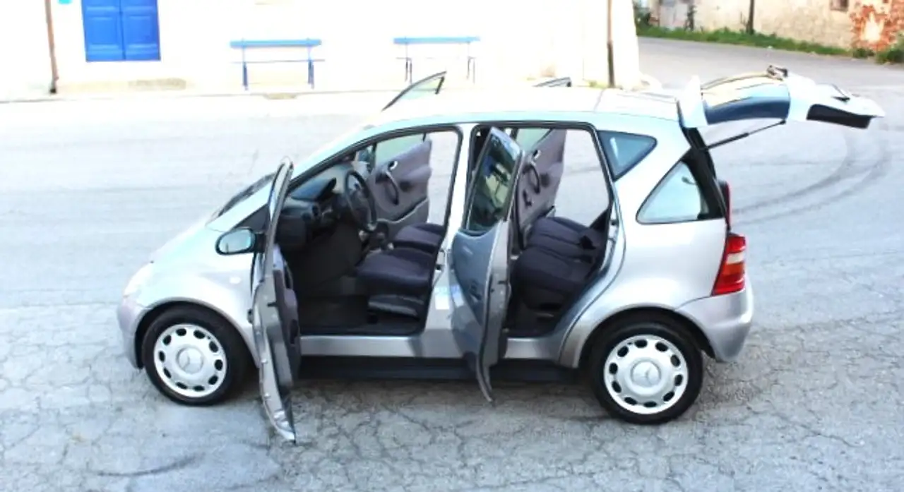 Mercedes-Benz A 160 132.000KM ORIGINALI E CERTIFICATI PENSIONATA UNICA PROPRIETARIA ESTETICA ESEMPLARE CLIMA ABS & ESP NON PAGA IL BOLLO, foto 12