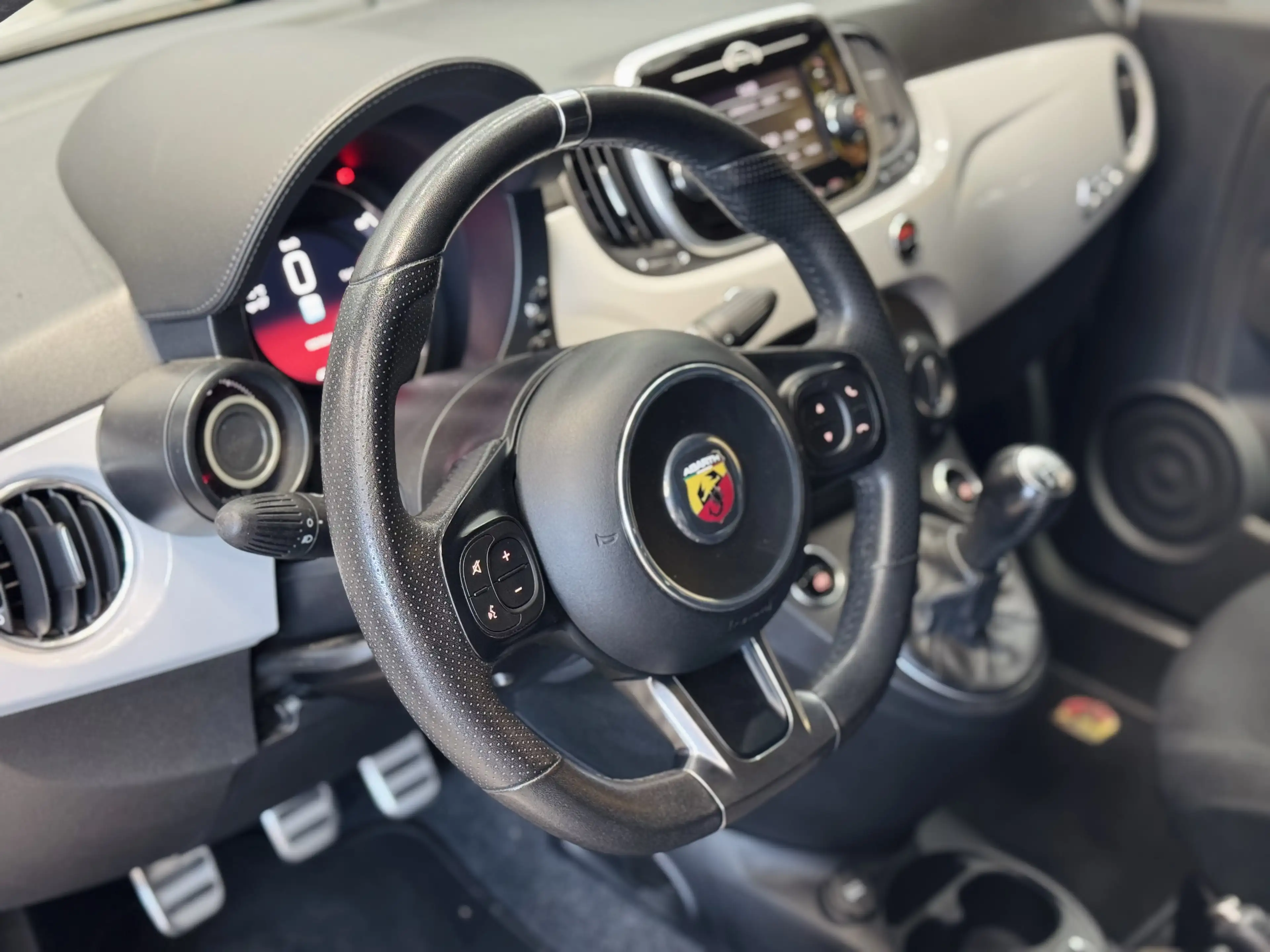 Abarth 500 595*2.Hand*Sport Auspuff*CorsaPaket*PDC*TÜV NEU — photo 6