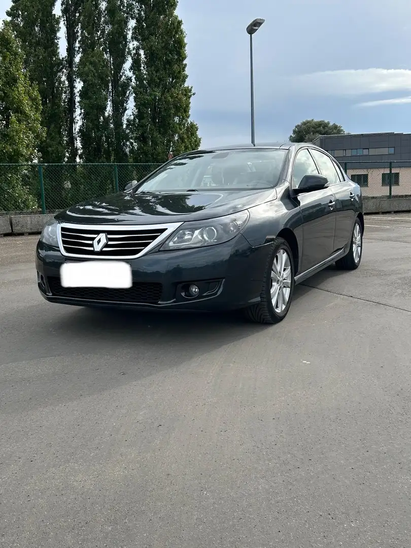 Renault Latitude 2.0 dCi Initiale FAP - 2
