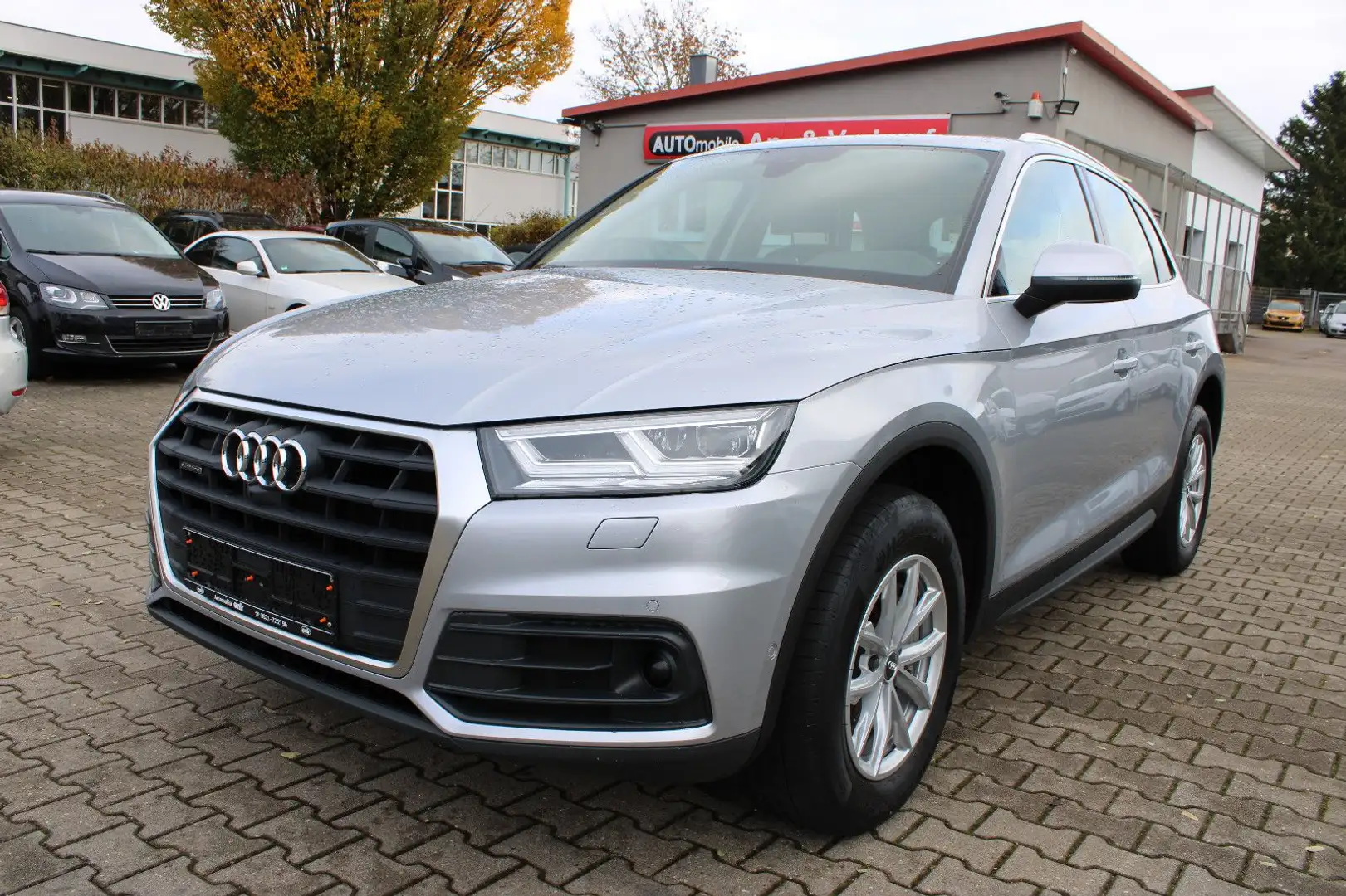 Audi Q5 TDI S tronic quattro Navi,360Kamera,AHK,PDC Silber - 1