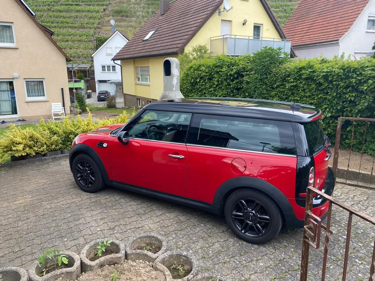 MINI Cooper Clubman Cooper Leder Navi Xenon Panoramadach Červená - 2