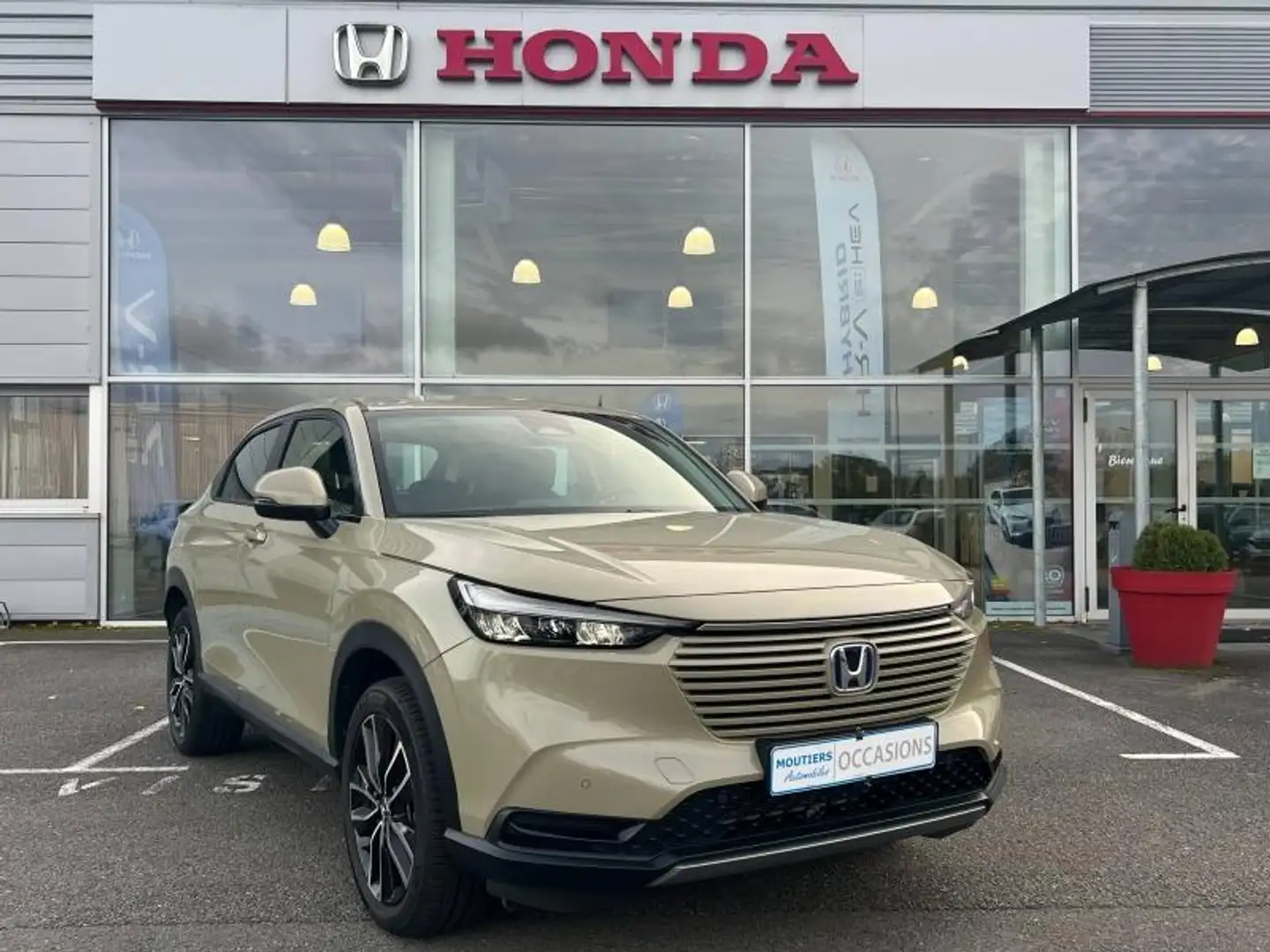 Honda HR-V 1.5 i-MMD 131ch e:HEV Executive Beige - 1