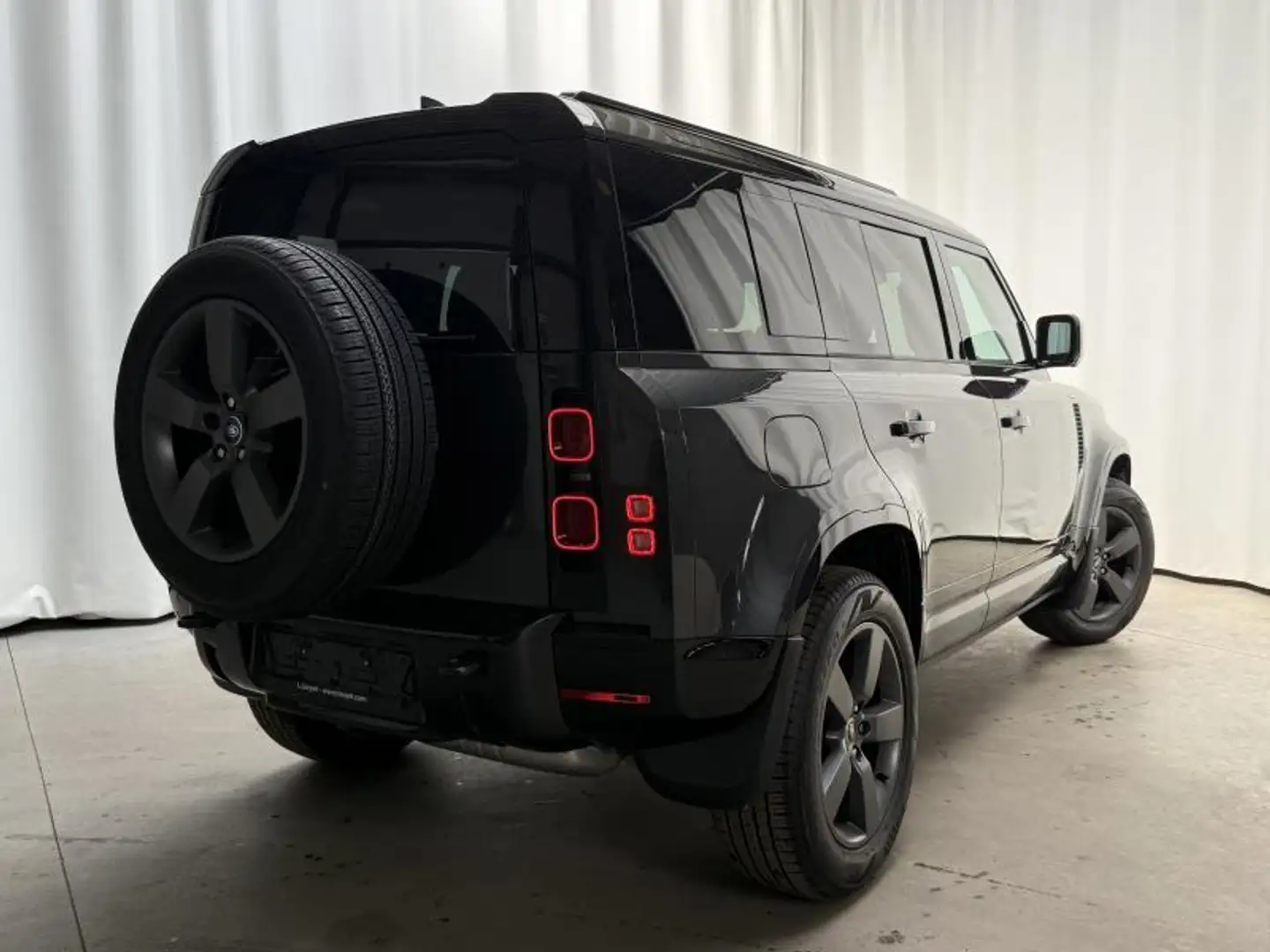 Land Rover Defender D200 AWD Auto X-Dynamic SE Grau - 2