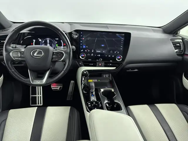 Lexus NX view 4